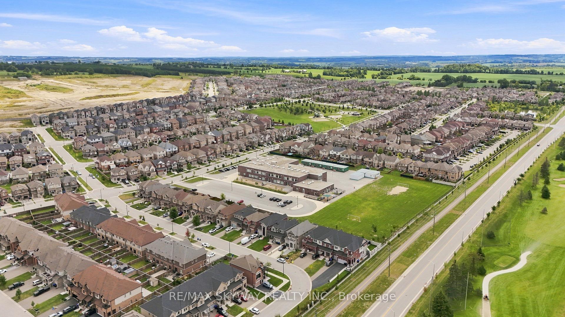 Photo 45 of 60 Lorne Thomas Place, New Tecumseth, Rural New Tecumseth — HOMEH