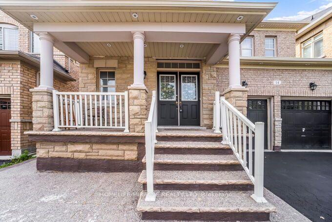 Photo 3 of 14 Bonnie Braes Drive, Brampton, Credit Valley — HOMEH