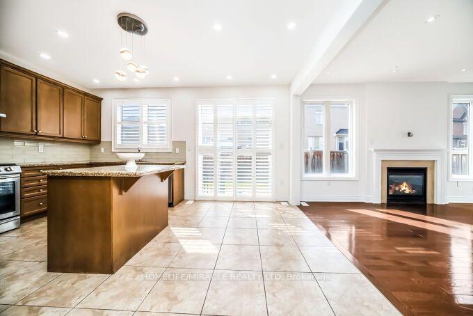 Photo 8 of 14 Bonnie Braes Drive, Brampton, Credit Valley — HOMEH