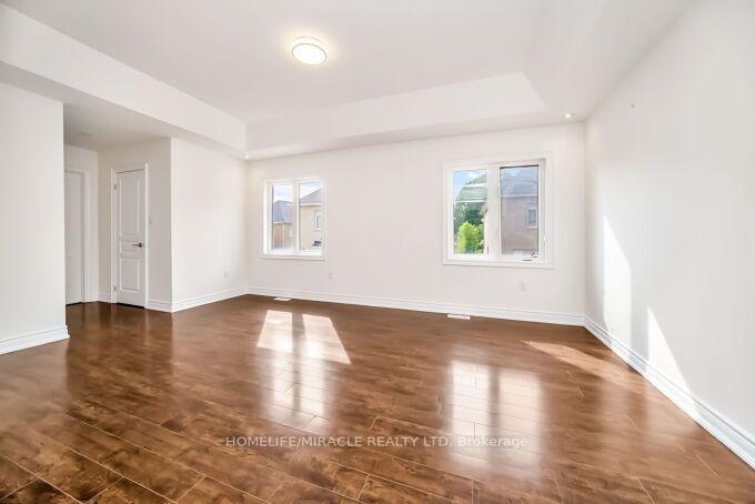 Photo 19 of 14 Bonnie Braes Drive, Brampton, Credit Valley — HOMEH