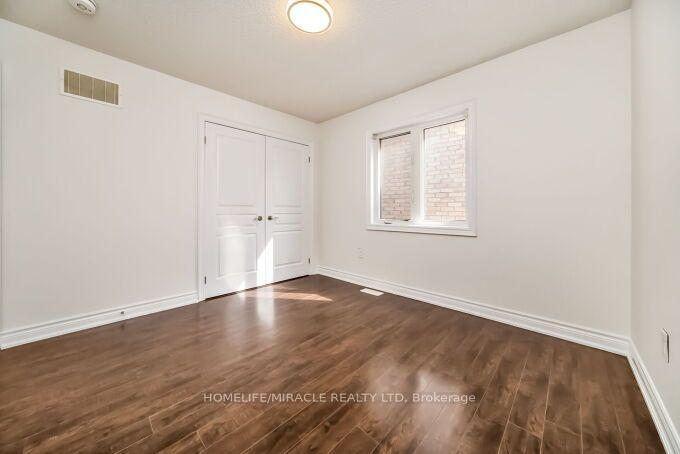Photo 30 of 14 Bonnie Braes Drive, Brampton, Credit Valley — HOMEH