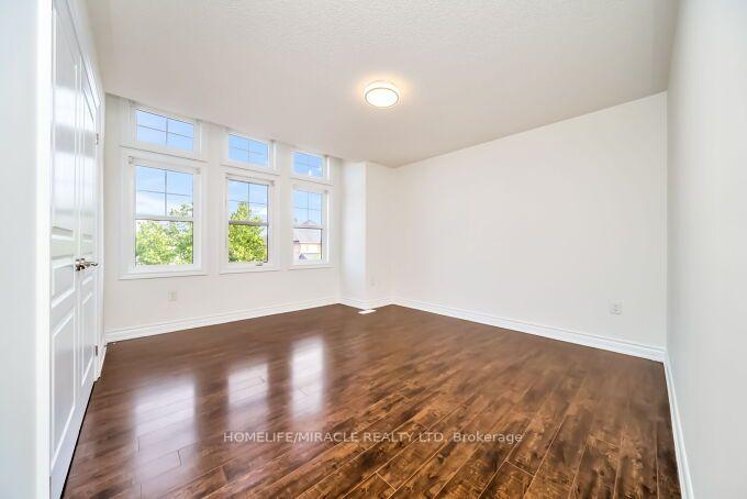 Photo 32 of 14 Bonnie Braes Drive, Brampton, Credit Valley — HOMEH