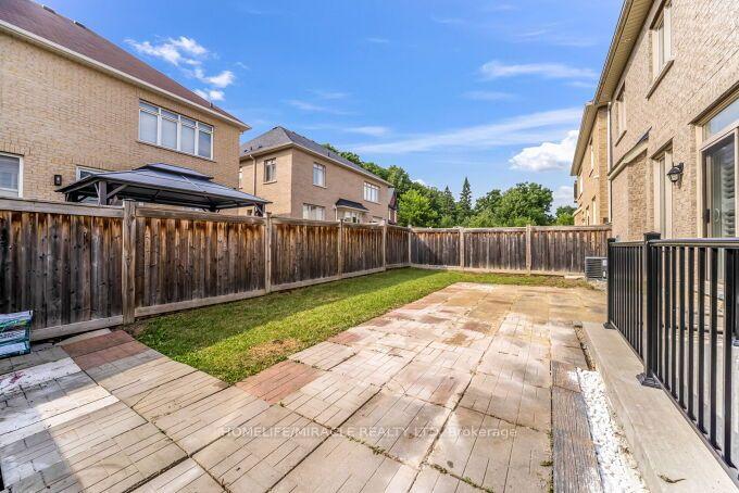 Photo 49 of 14 Bonnie Braes Drive, Brampton, Credit Valley — HOMEH