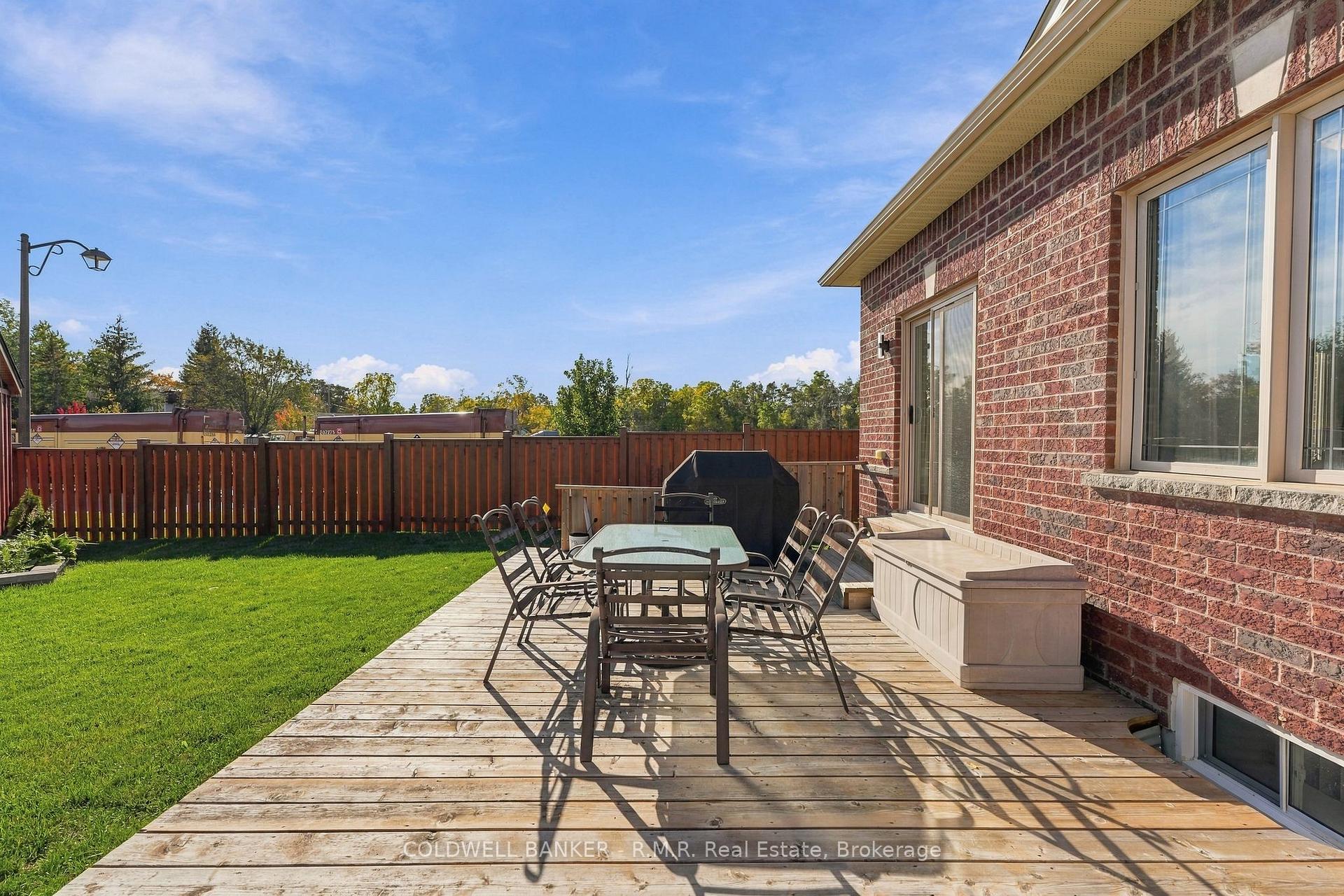 Photo 40 of 3 Pollock Avenue, Brock, Beaverton — HOMEH