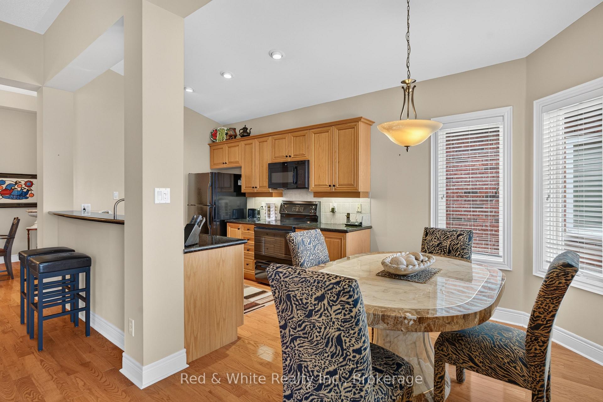 Photo 18 of Unit 25, 76 Mcdermott Trail, Whitchurch-Stouffville, Ballantrae — HOMEH