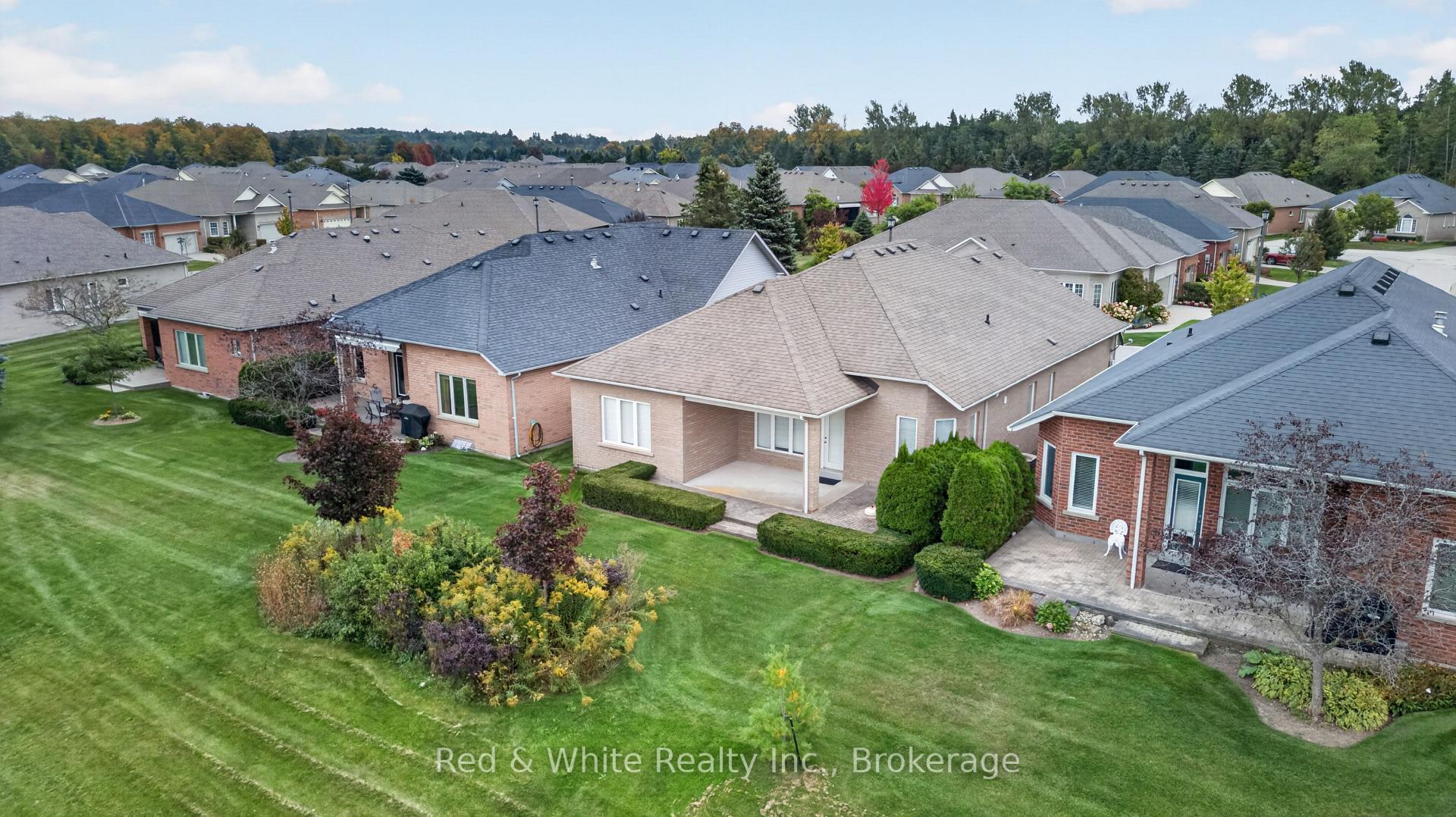 Photo 41 of Unit 25, 76 Mcdermott Trail, Whitchurch-Stouffville, Ballantrae — HOMEH