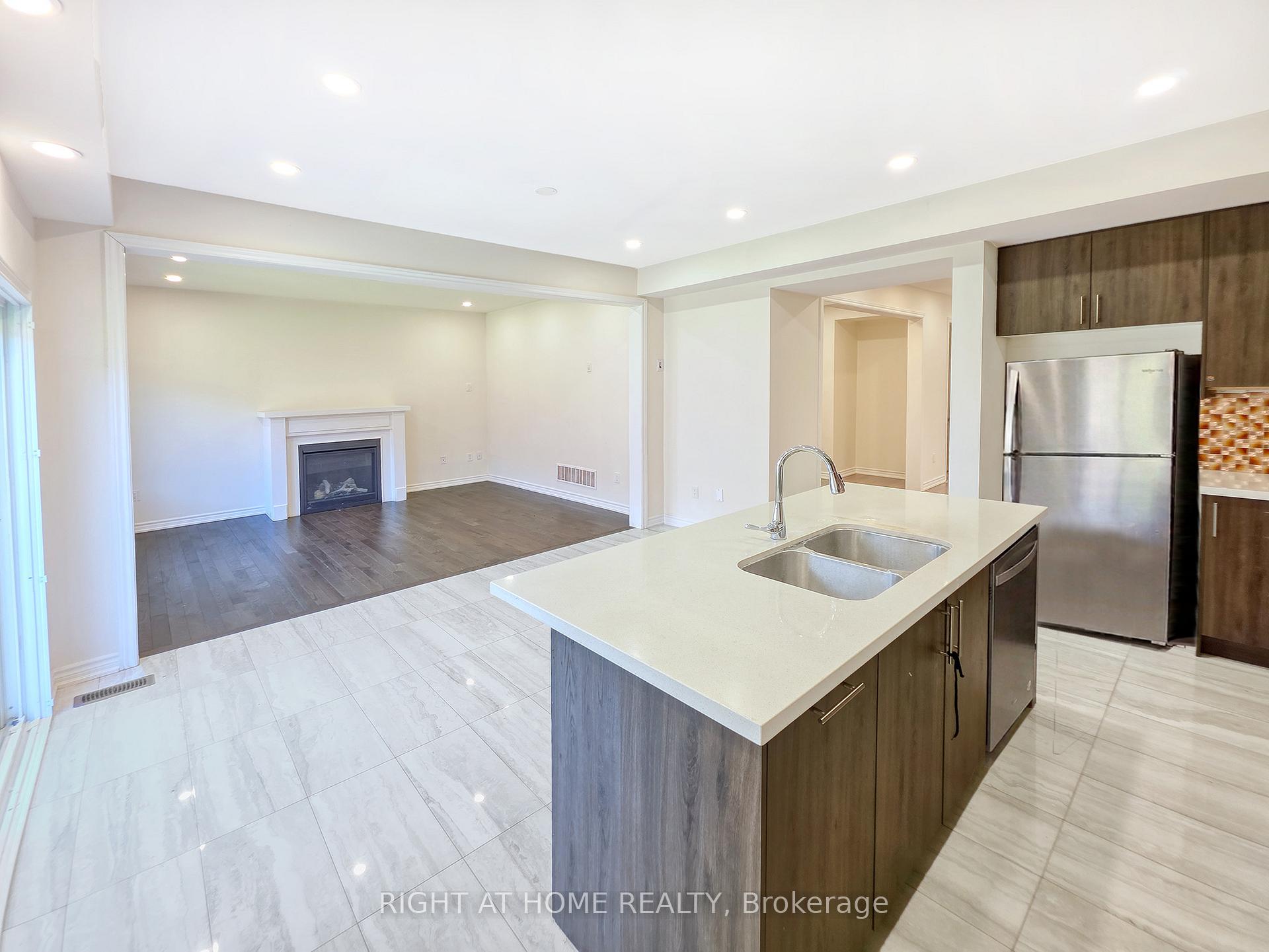 Photo 5 of 219 Fleetwood Drive, Oshawa, Eastdale — HOMEH