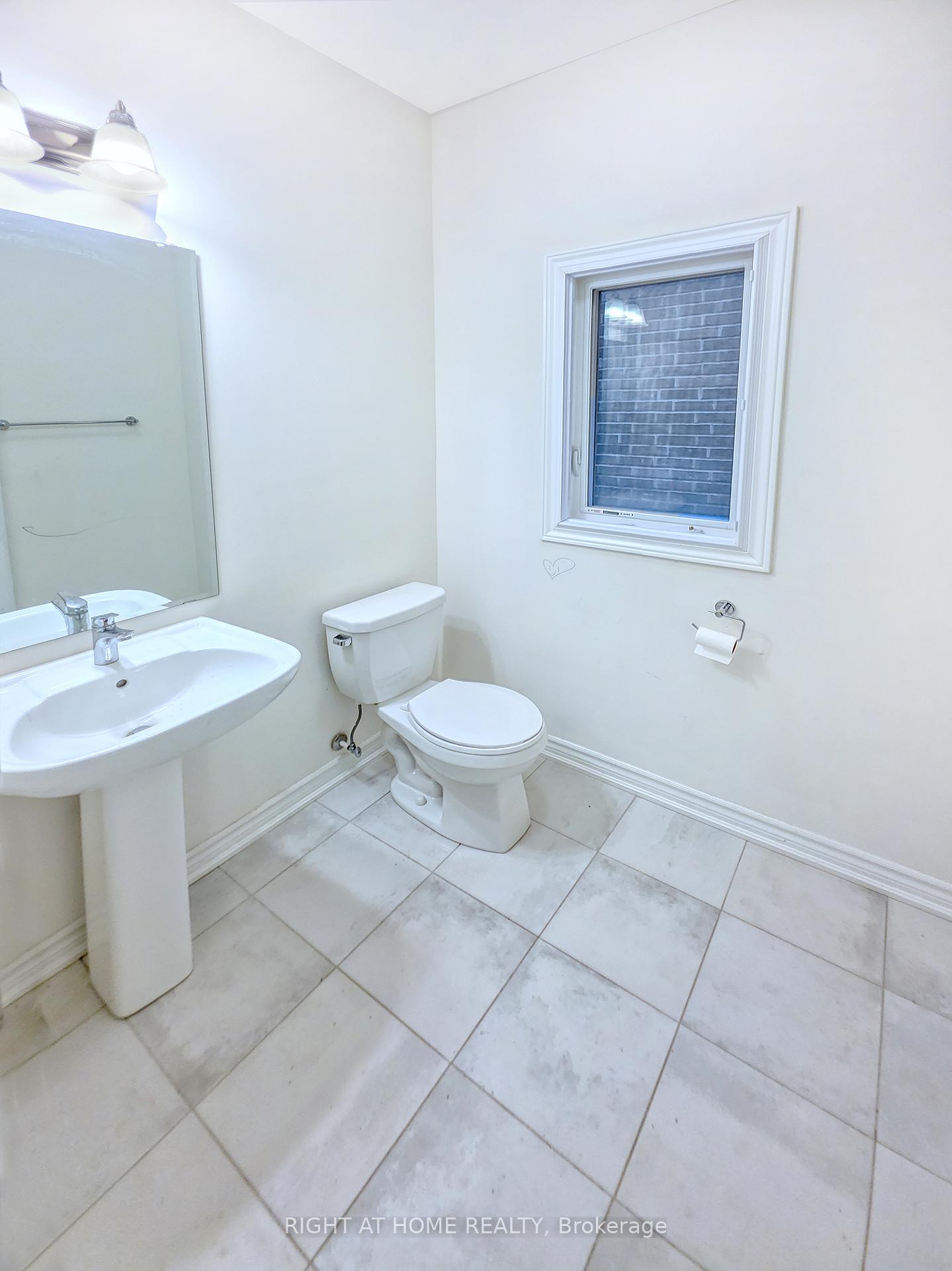 Photo 19 of 219 Fleetwood Drive, Oshawa, Eastdale — HOMEH