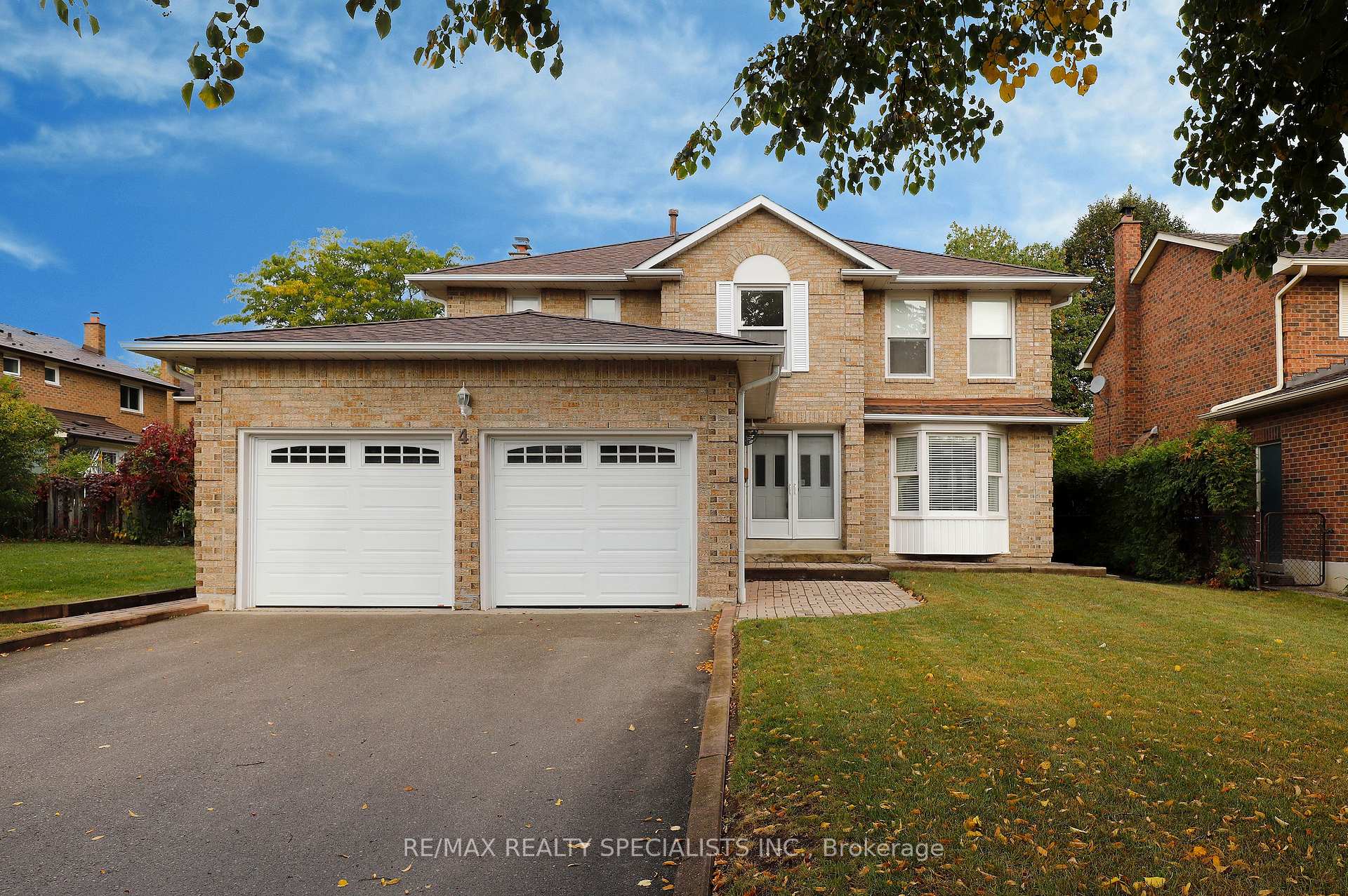 Photo 1 of 4 Mowat Court, Brampton, Heart Lake East — HOMEH