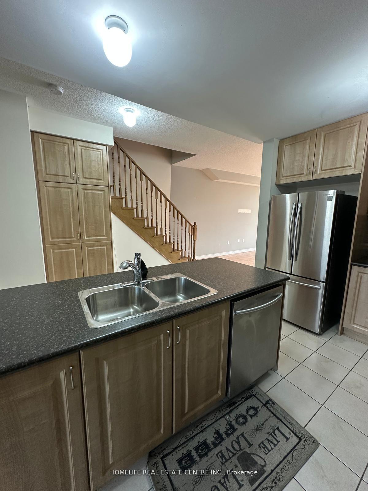 Photo 10 of 139 Inspire Boulevard, Brampton, Sandringham-Wellington North — HOMEH