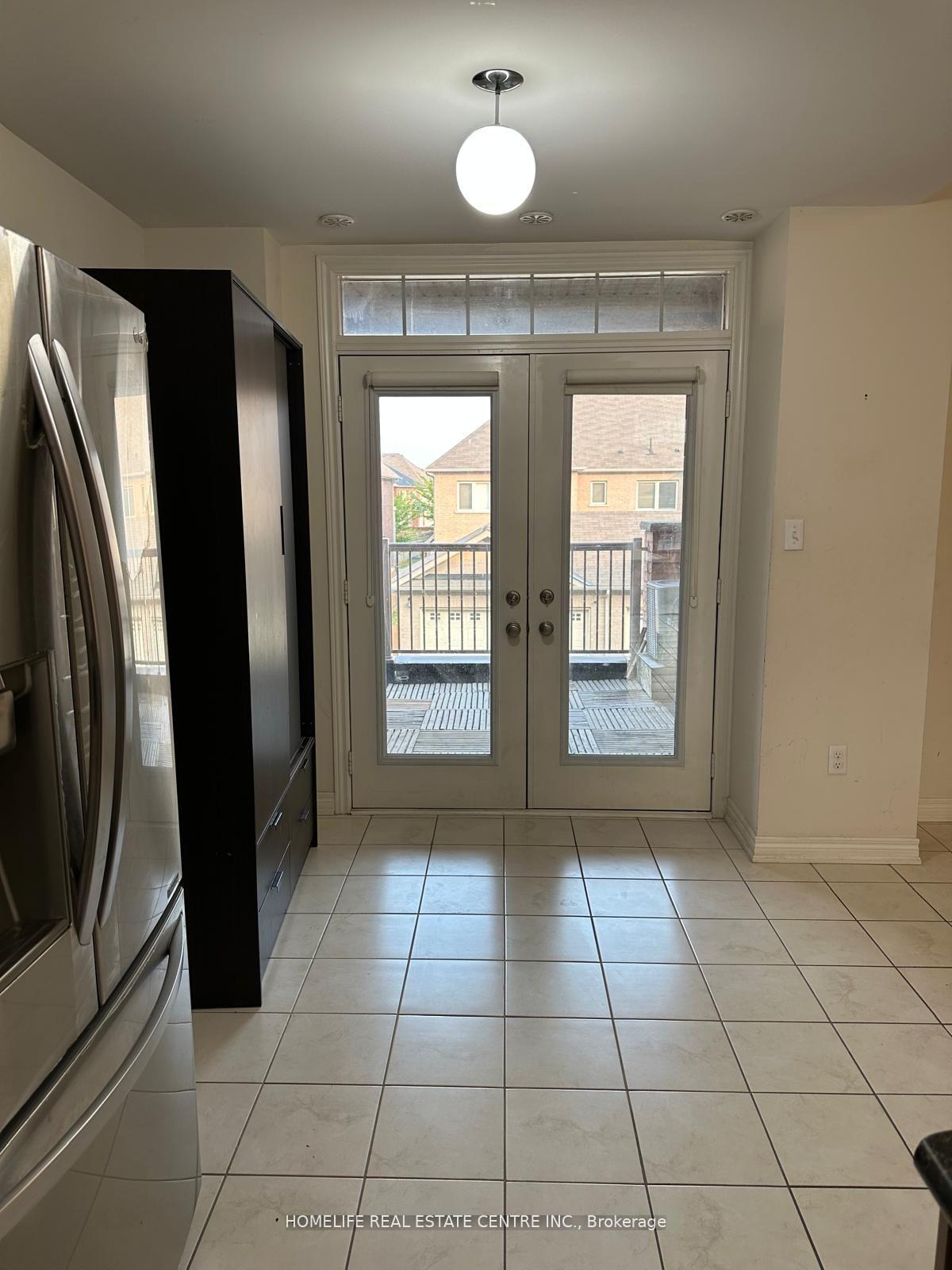Photo 12 of 139 Inspire Boulevard, Brampton, Sandringham-Wellington North — HOMEH