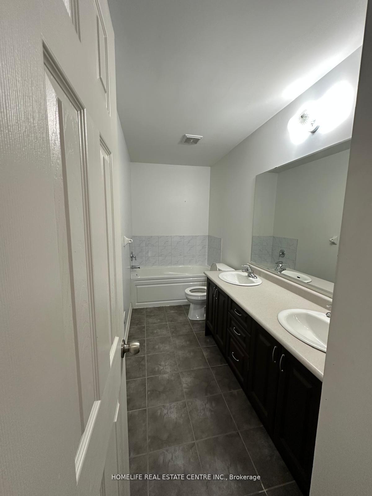 Photo 26 of 139 Inspire Boulevard, Brampton, Sandringham-Wellington North — HOMEH