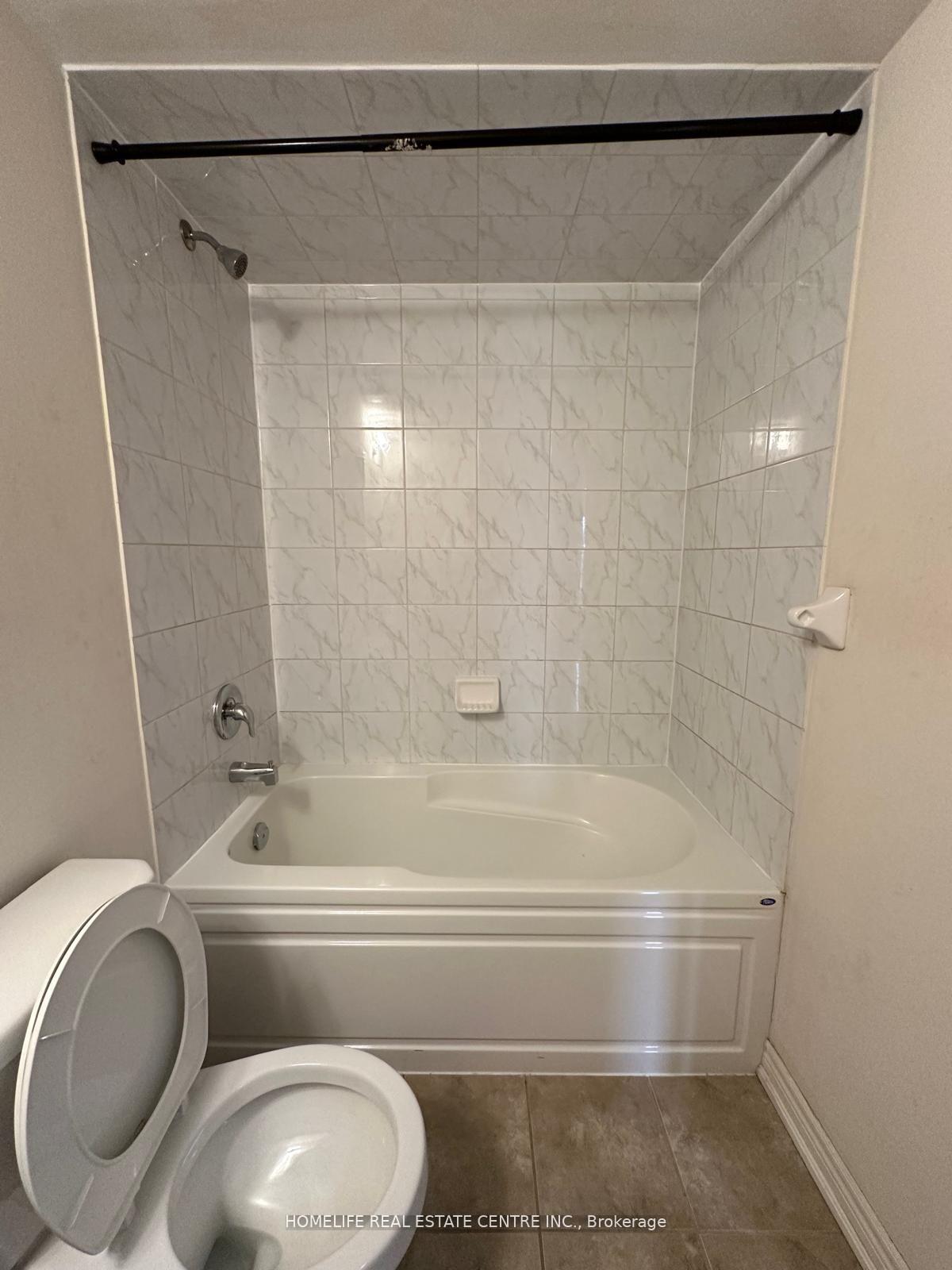 Photo 34 of 139 Inspire Boulevard, Brampton, Sandringham-Wellington North — HOMEH
