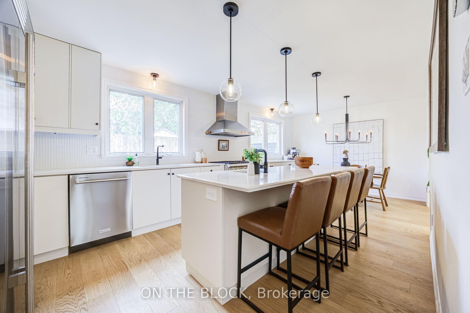 Photo 17 of 45 Palmwood Gate, Whitchurch-Stouffville, Stouffville — HOMEH
