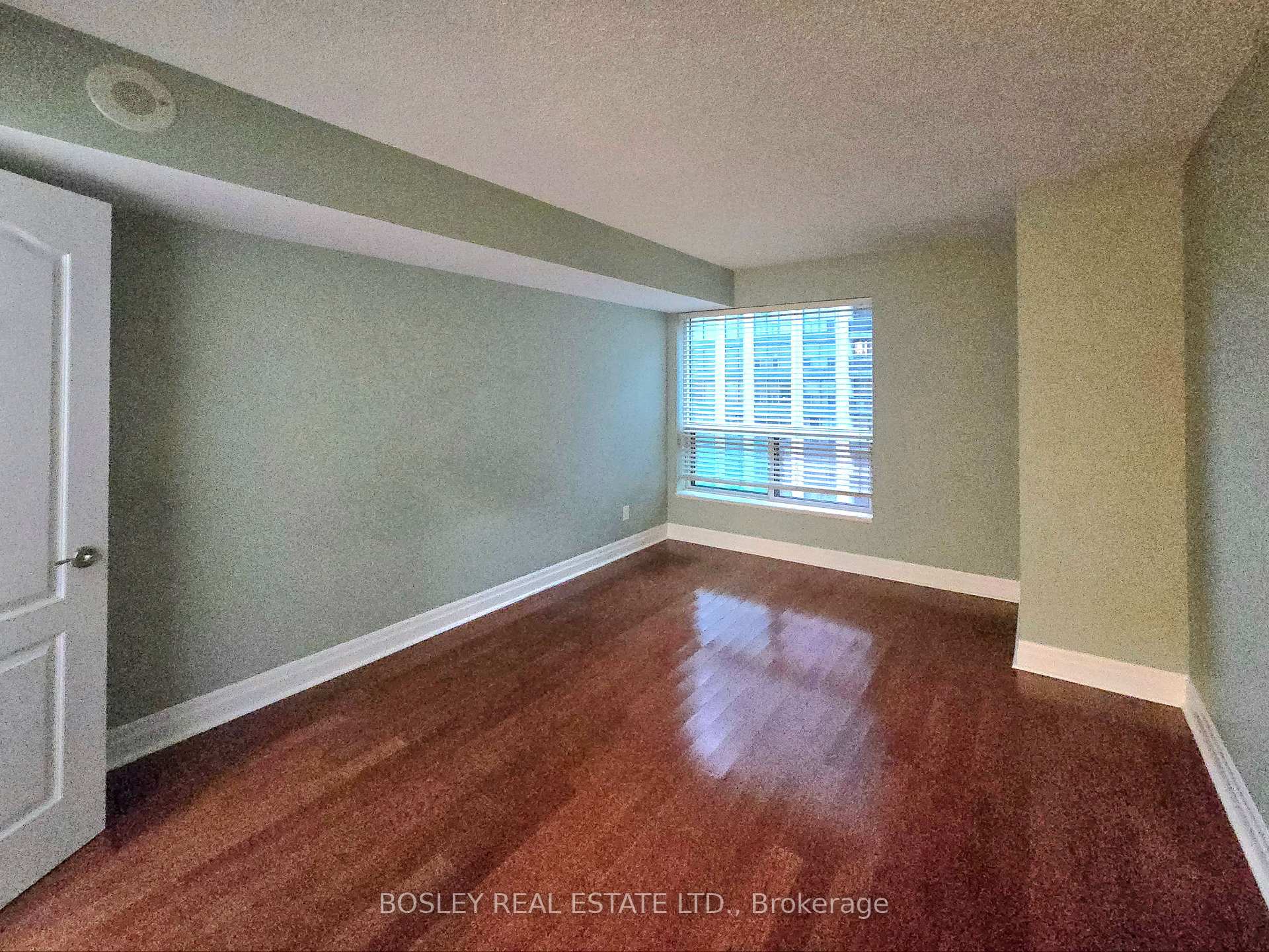 Photo 6 of Unit 615, 188 Doris Avenue, North York, Willowdale East — HOMEH