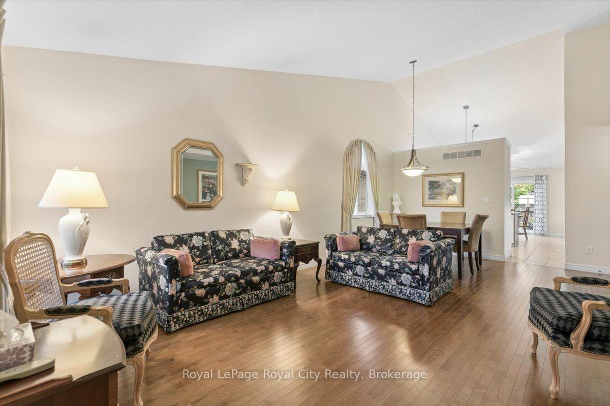 Photo 11 of 18 Mullin Drive, Guelph, Victoria North — HOMEH