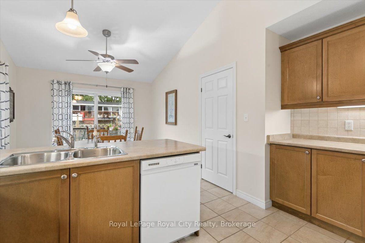 Photo 16 of 18 Mullin Drive, Guelph, Victoria North — HOMEH