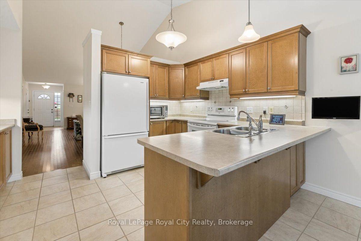 Photo 17 of 18 Mullin Drive, Guelph, Victoria North — HOMEH