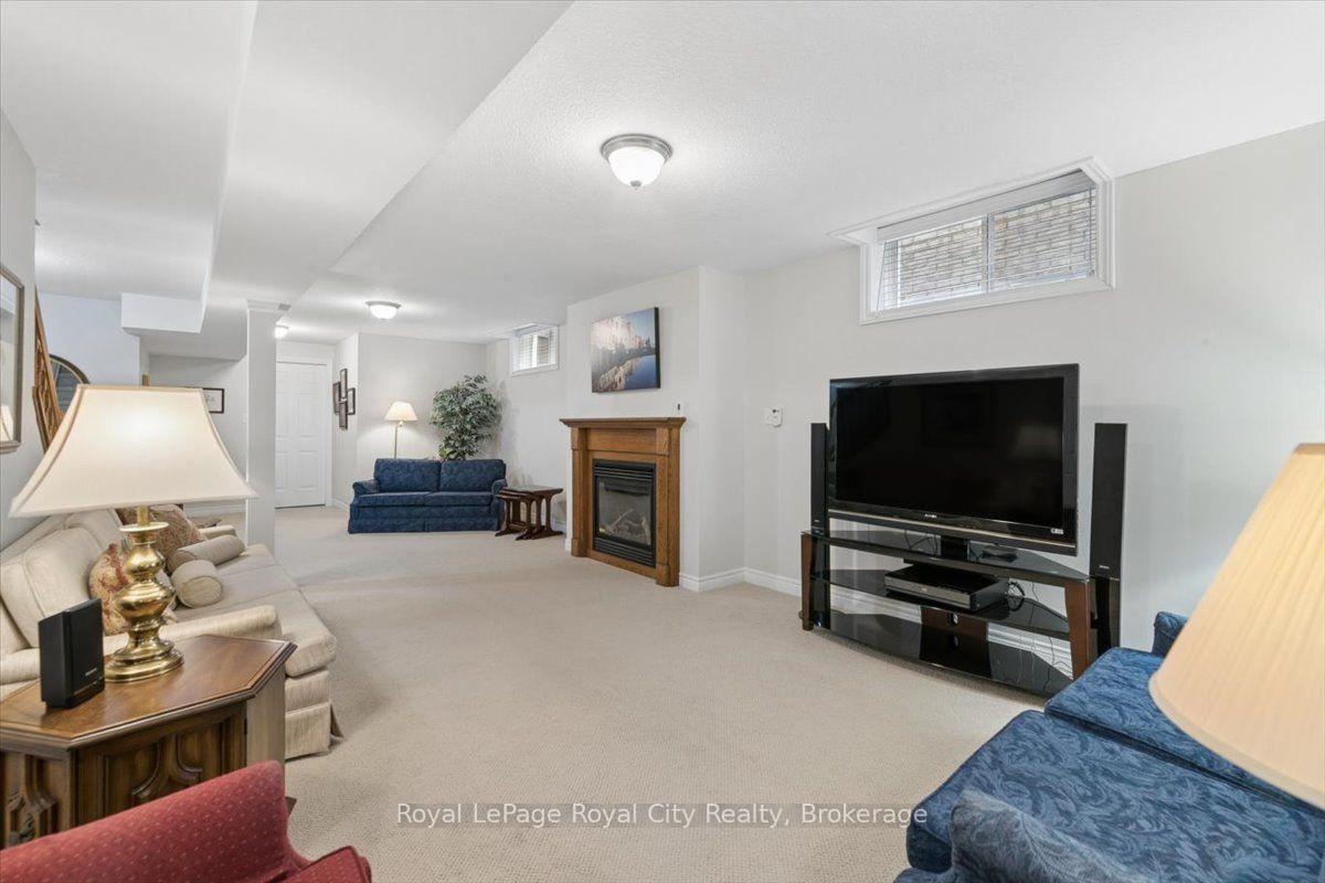 Photo 32 of 18 Mullin Drive, Guelph, Victoria North — HOMEH