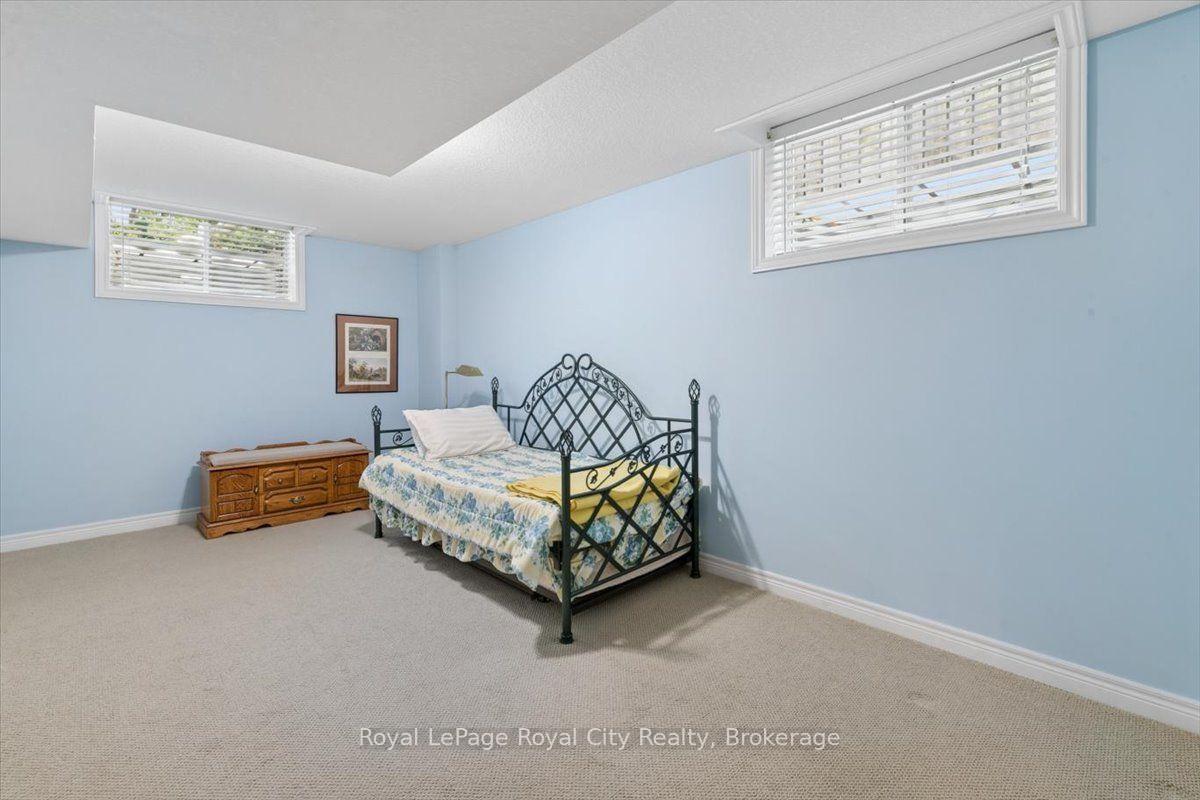 Photo 36 of 18 Mullin Drive, Guelph, Victoria North — HOMEH