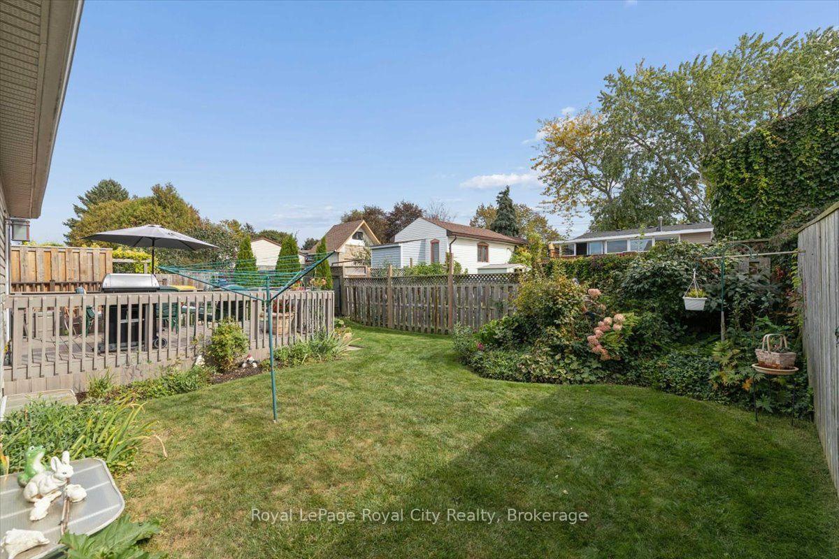 Photo 39 of 18 Mullin Drive, Guelph, Victoria North — HOMEH