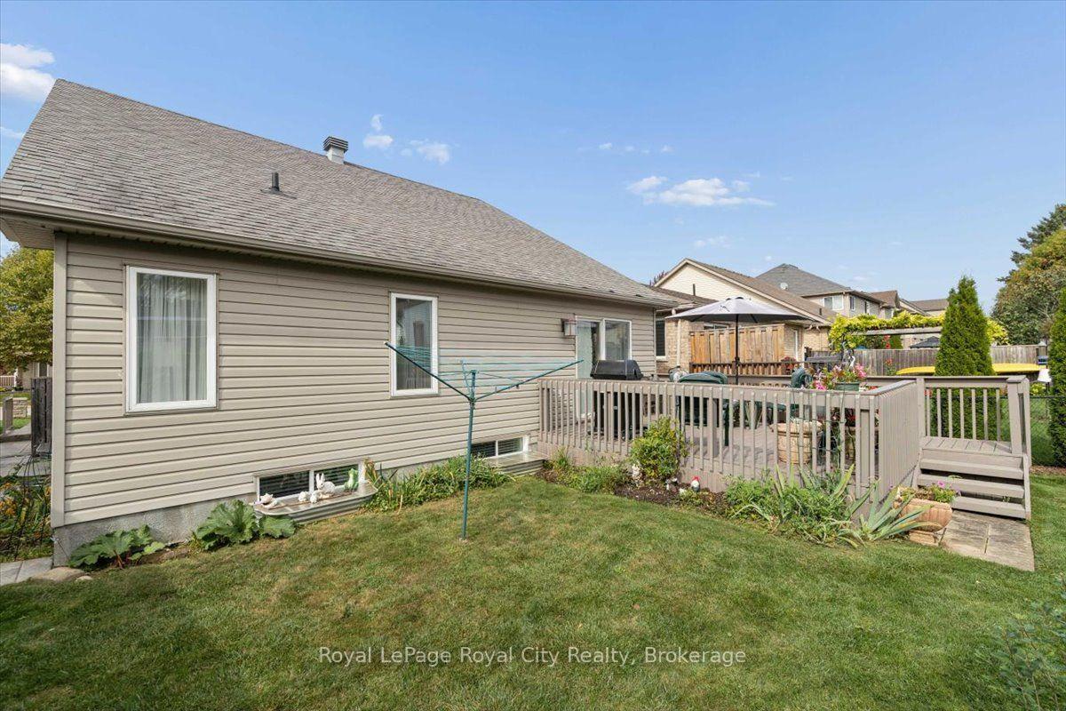 Photo 40 of 18 Mullin Drive, Guelph, Victoria North — HOMEH