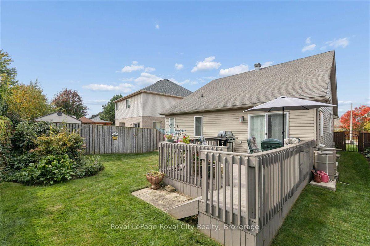 Photo 42 of 18 Mullin Drive, Guelph, Victoria North — HOMEH