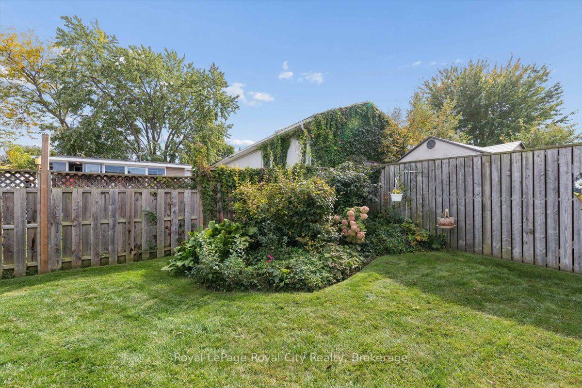 Photo 45 of 18 Mullin Drive, Guelph, Victoria North — HOMEH