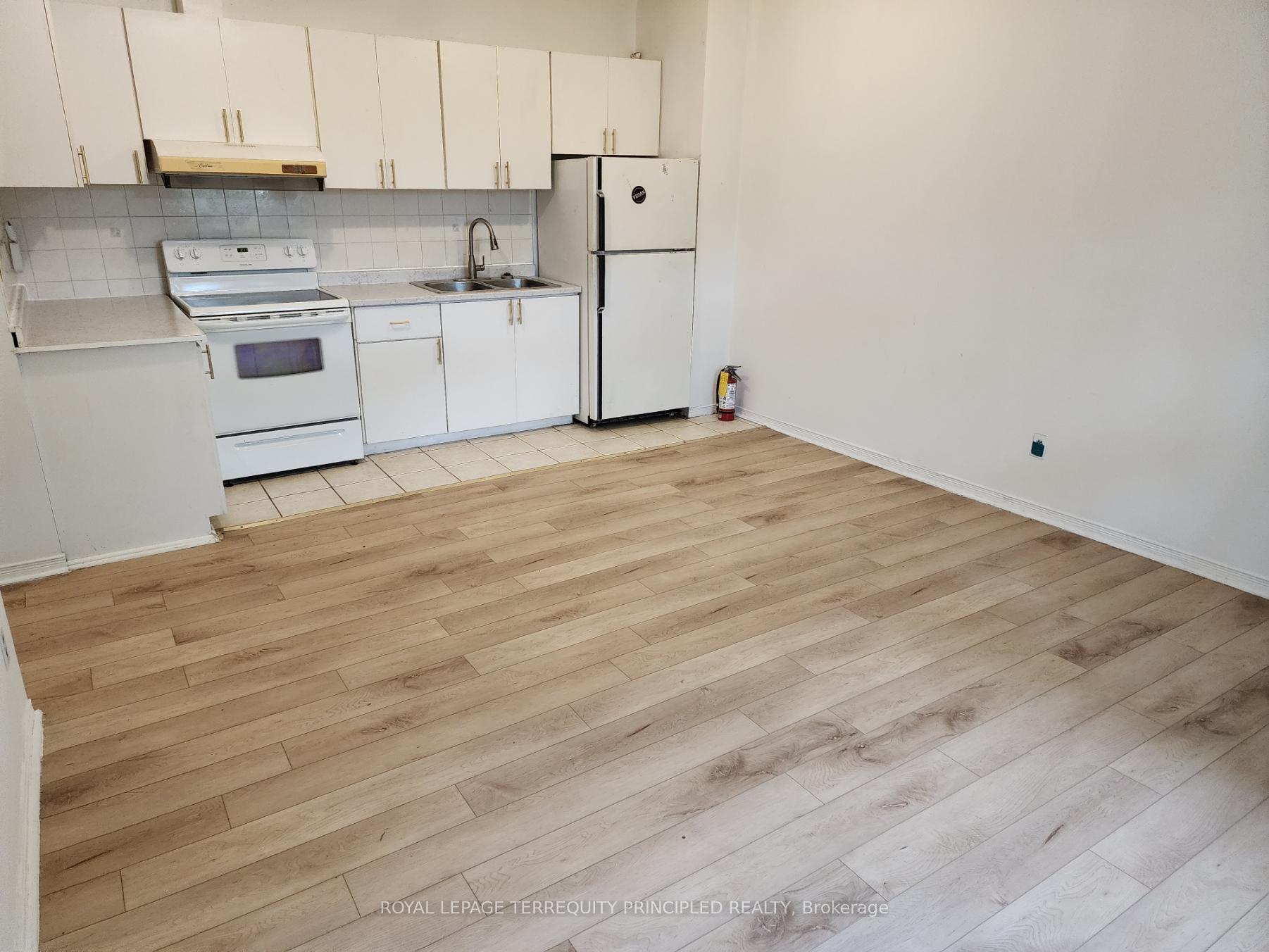 Photo 2 of Unit 3, 1400 Queen Street W, Toronto, Roncesvalles — HOMEH