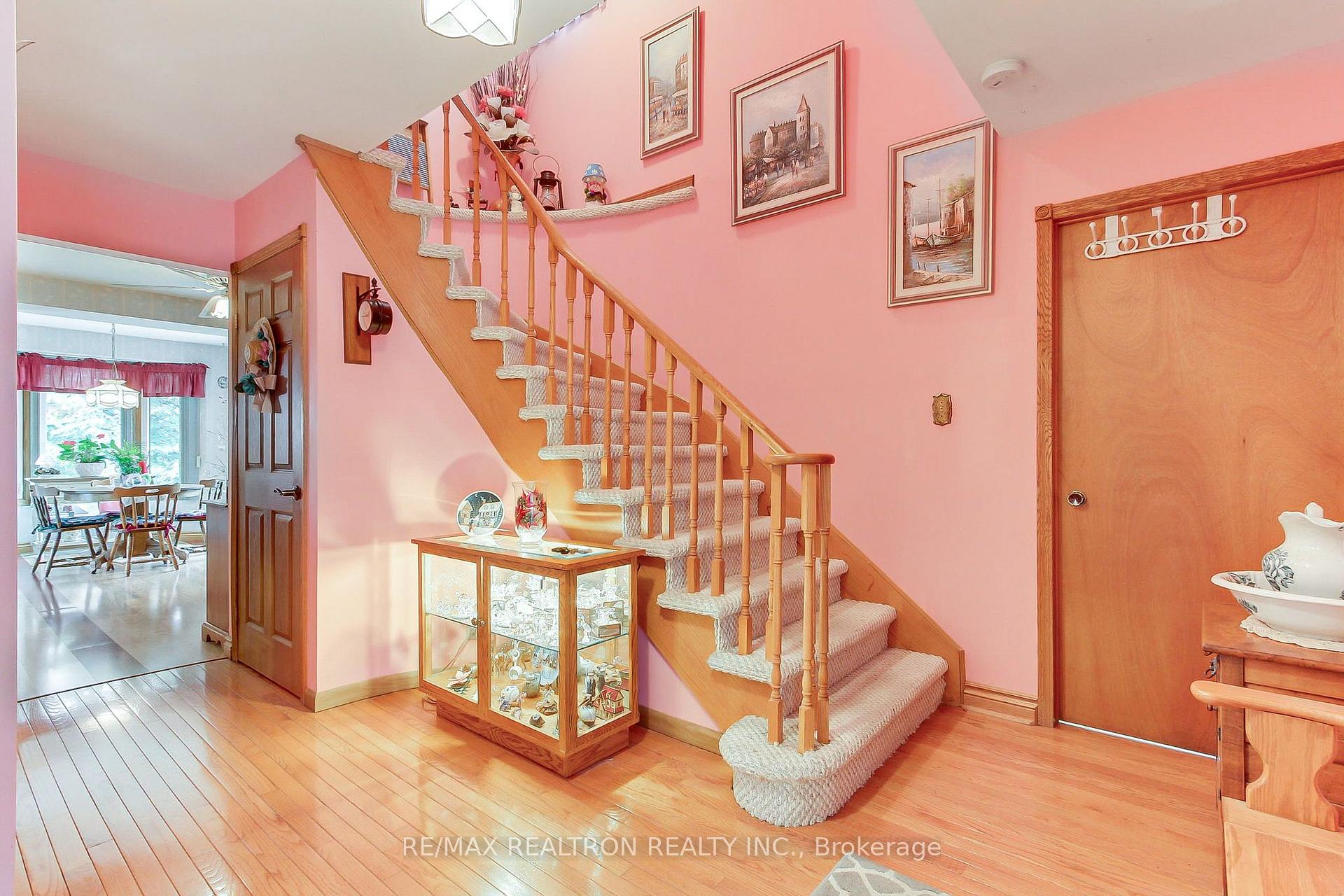 Photo 6 of 55 Redcastle Crescent, Georgina, Keswick South — HOMEH