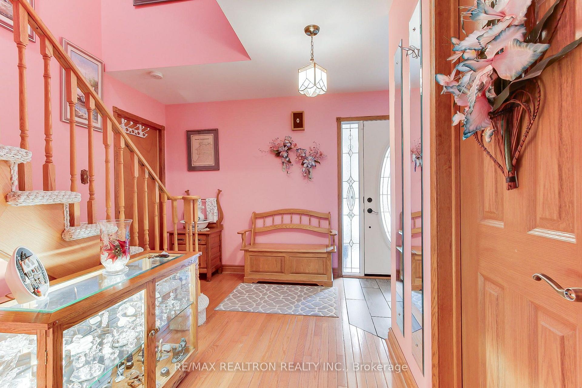 Photo 7 of 55 Redcastle Crescent, Georgina, Keswick South — HOMEH