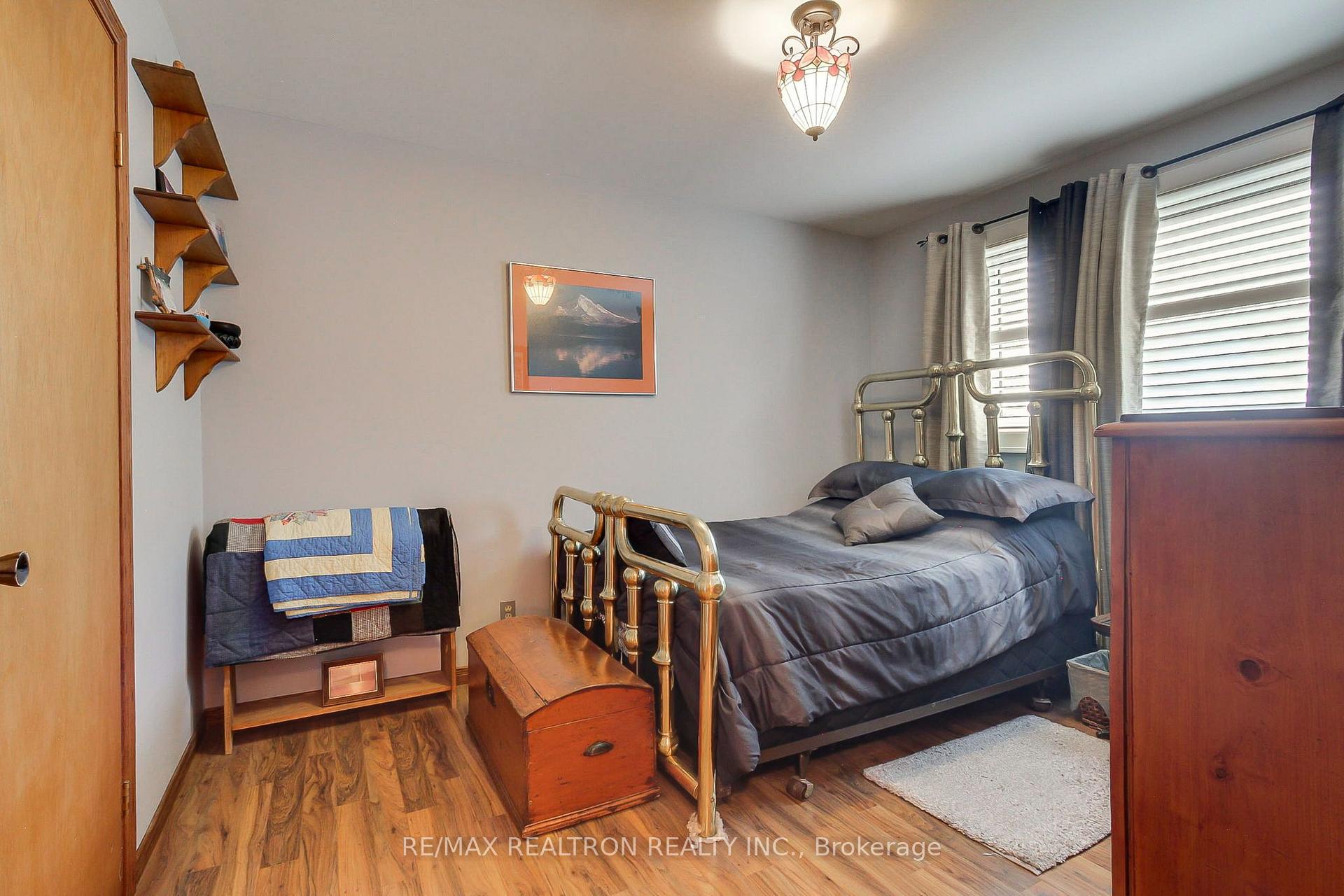 Photo 30 of 55 Redcastle Crescent, Georgina, Keswick South — HOMEH