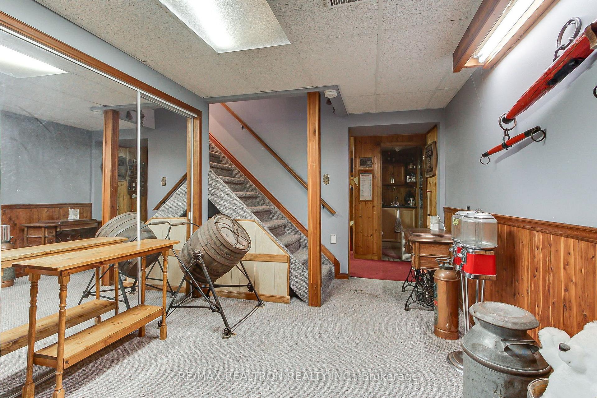 Photo 33 of 55 Redcastle Crescent, Georgina, Keswick South — HOMEH
