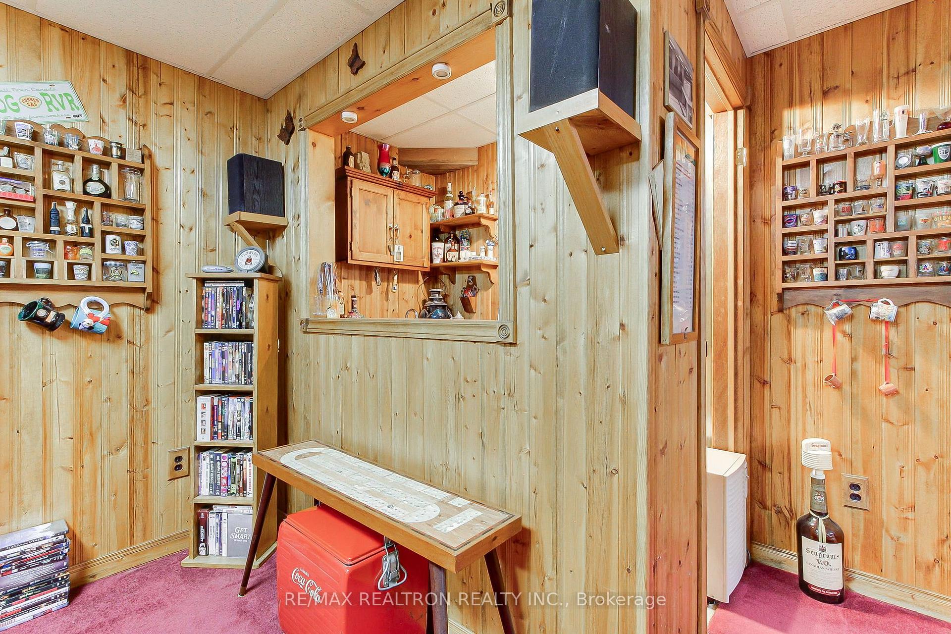 Photo 34 of 55 Redcastle Crescent, Georgina, Keswick South — HOMEH