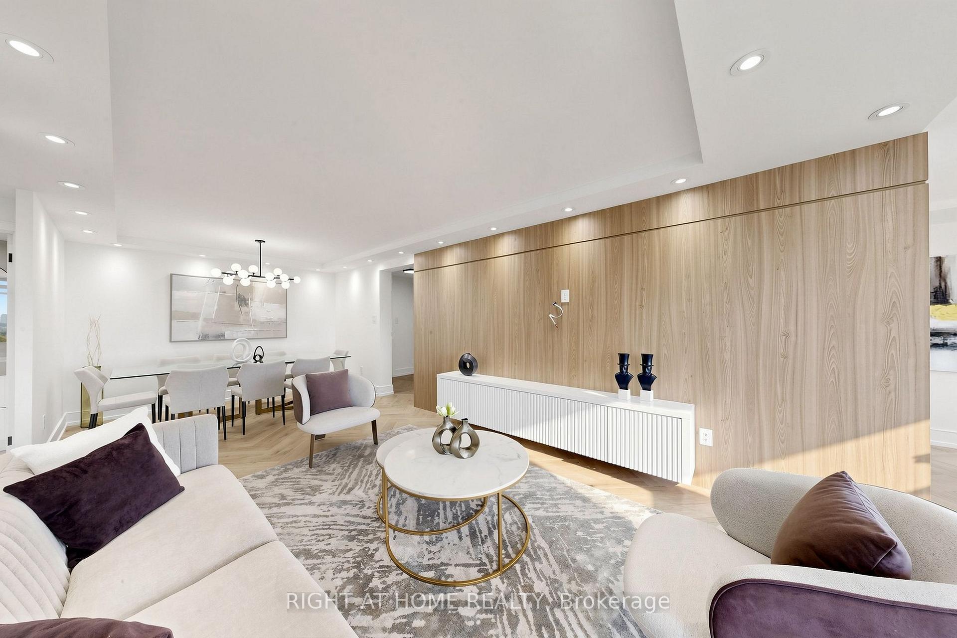 Photo 2 of Unit 1506, 7 Townsgate Drive, Vaughan, Crestwood-Springfarm-Yorkhill — HOMEH