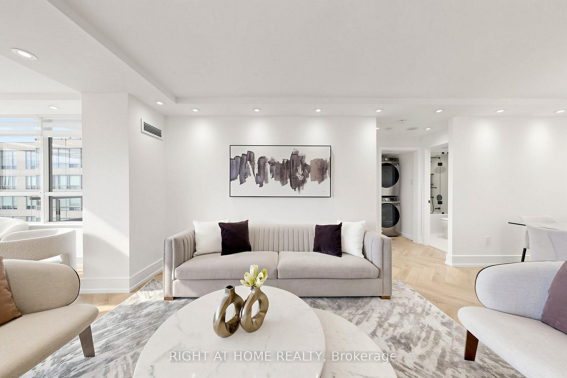 Photo 5 of Unit 1506, 7 Townsgate Drive, Vaughan, Crestwood-Springfarm-Yorkhill — HOMEH