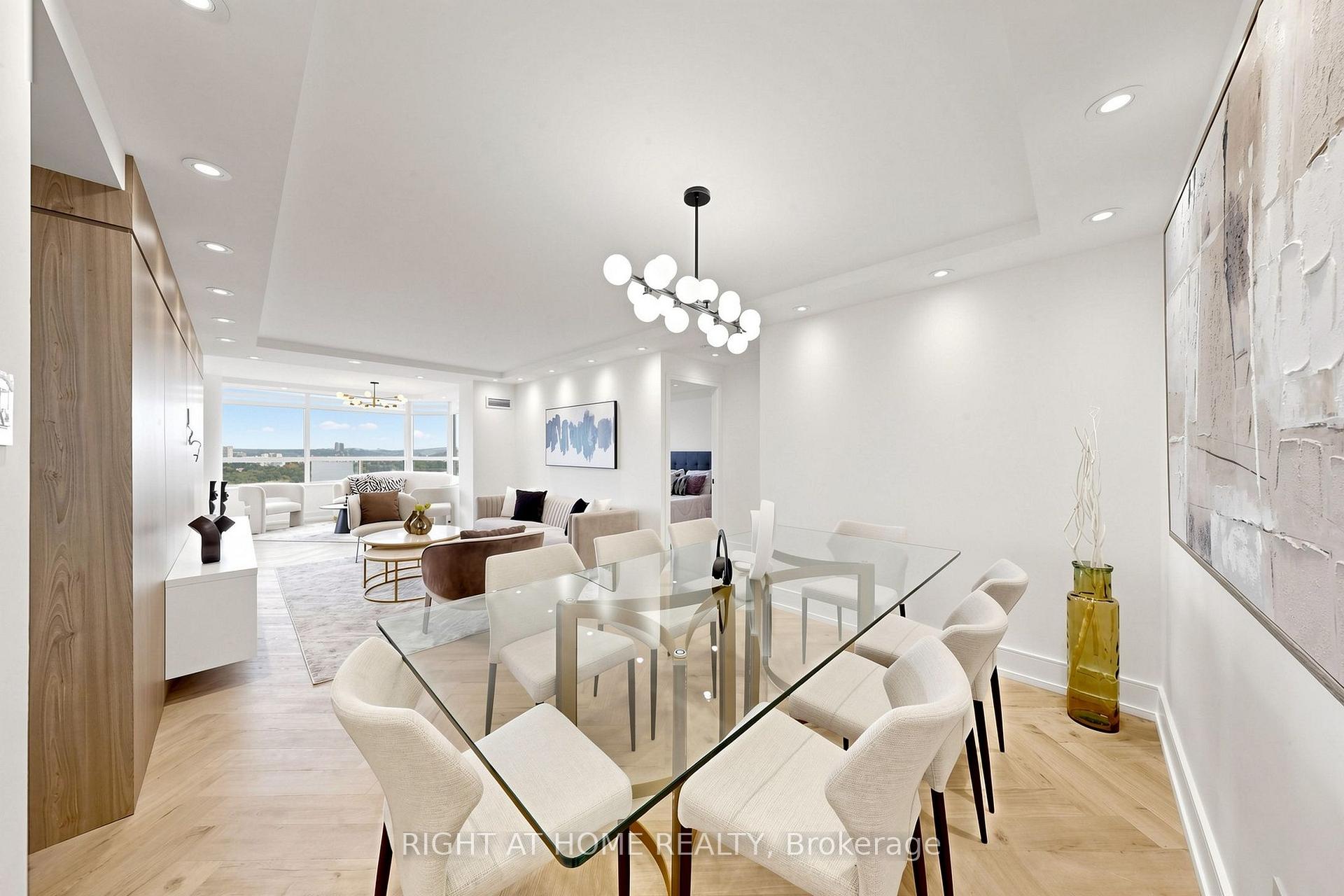 Photo 8 of Unit 1506, 7 Townsgate Drive, Vaughan, Crestwood-Springfarm-Yorkhill — HOMEH