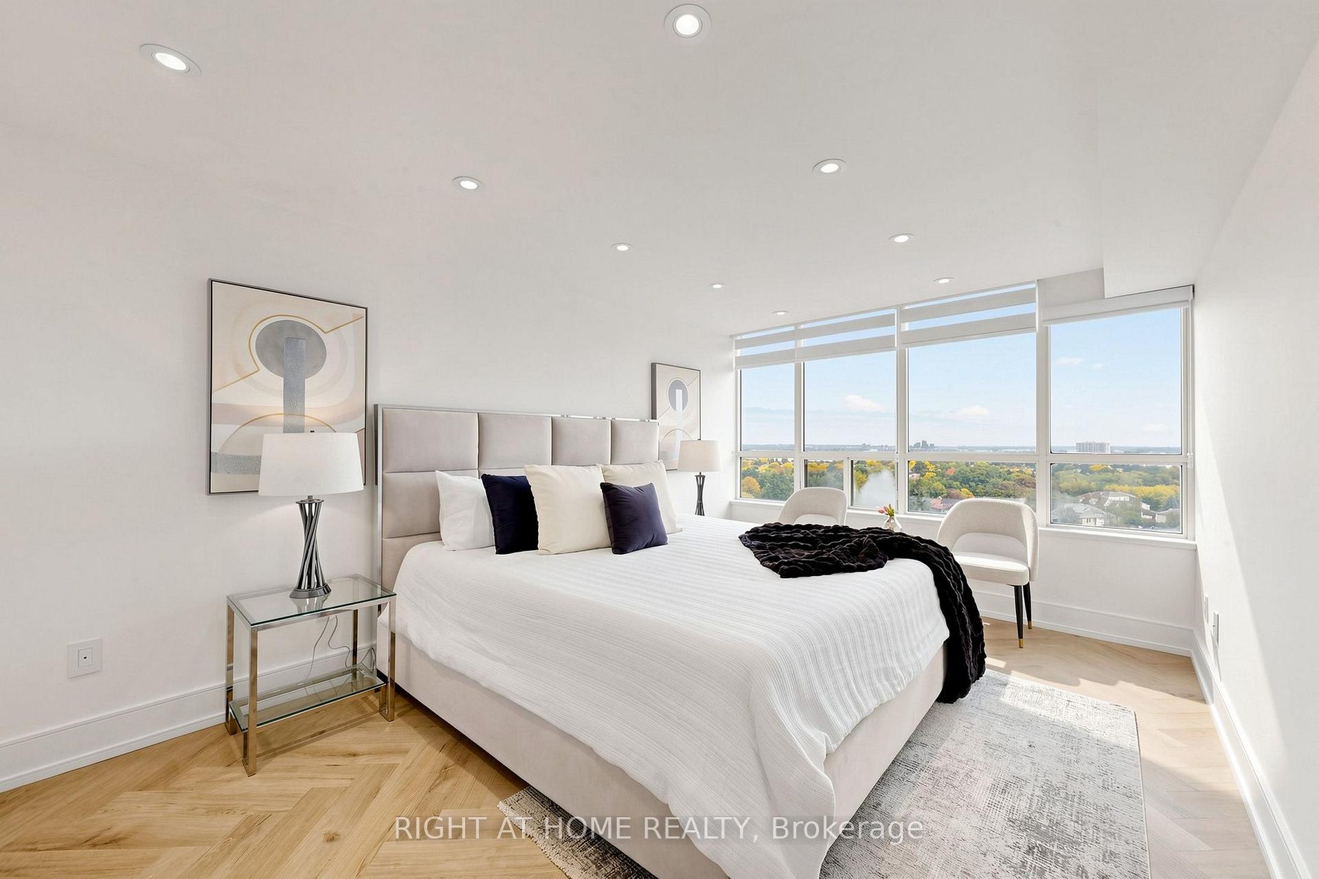 Photo 23 of Unit 1506, 7 Townsgate Drive, Vaughan, Crestwood-Springfarm-Yorkhill — HOMEH
