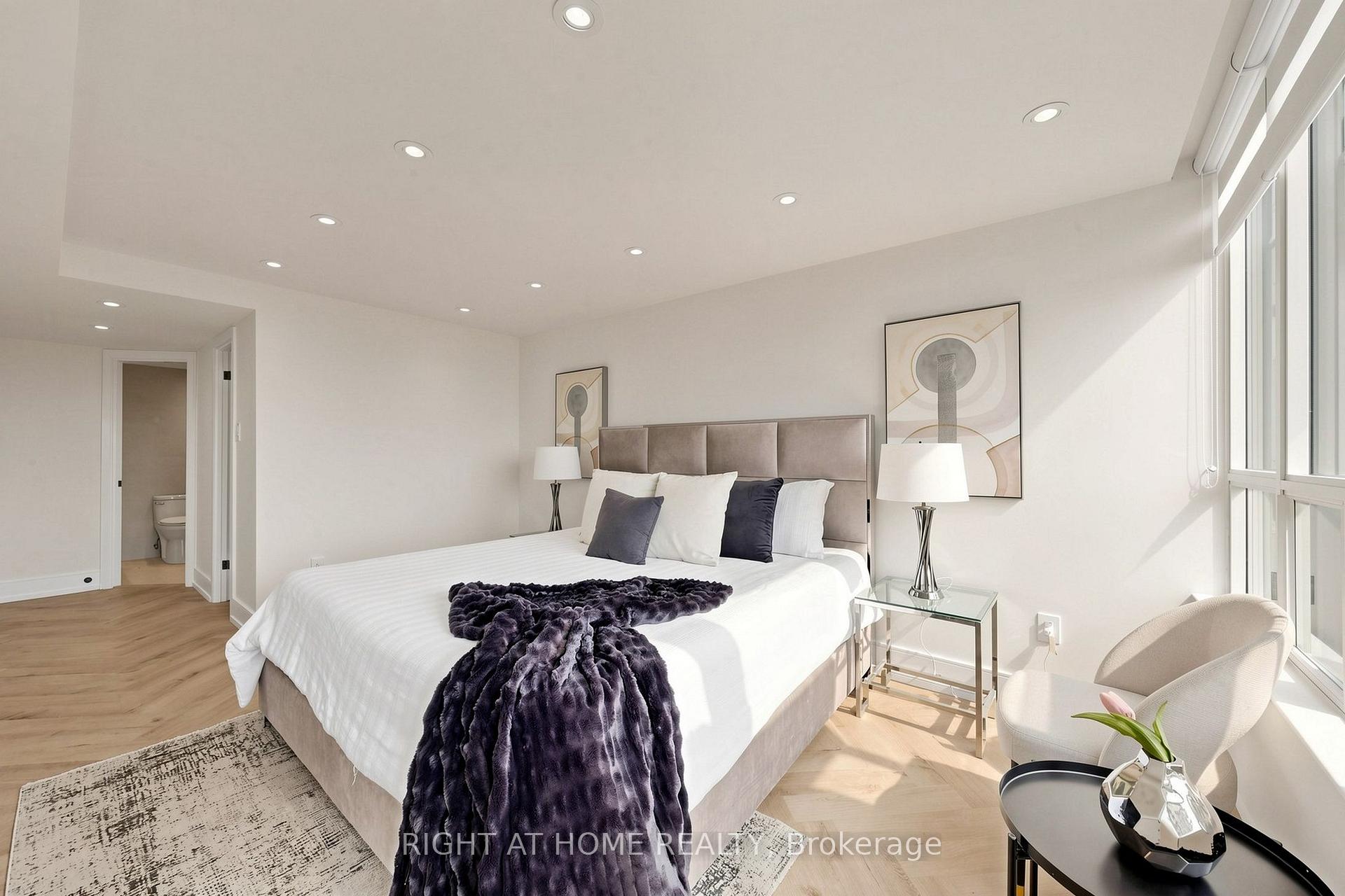 Photo 24 of Unit 1506, 7 Townsgate Drive, Vaughan, Crestwood-Springfarm-Yorkhill — HOMEH