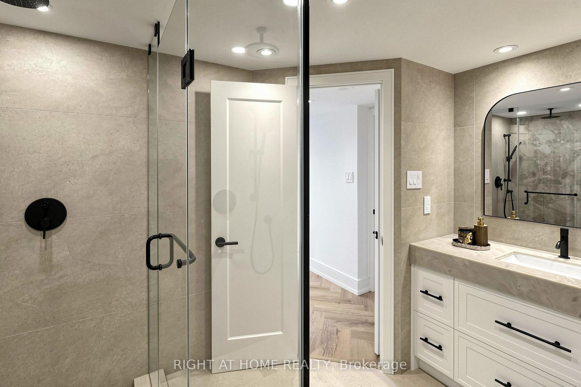 Photo 31 of Unit 1506, 7 Townsgate Drive, Vaughan, Crestwood-Springfarm-Yorkhill — HOMEH