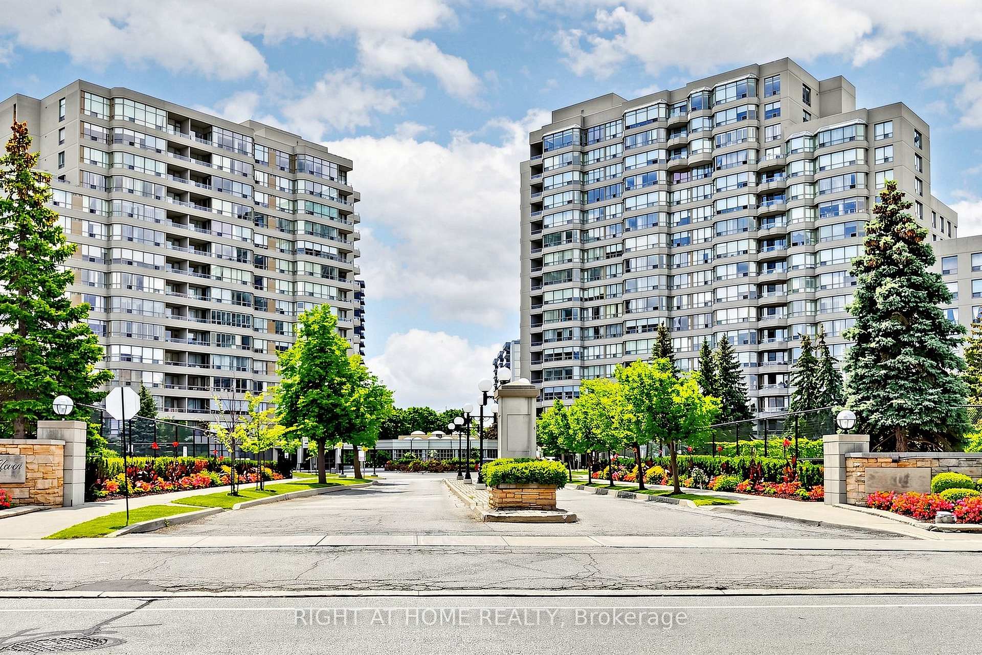 Photo 42 of Unit 1506, 7 Townsgate Drive, Vaughan, Crestwood-Springfarm-Yorkhill — HOMEH