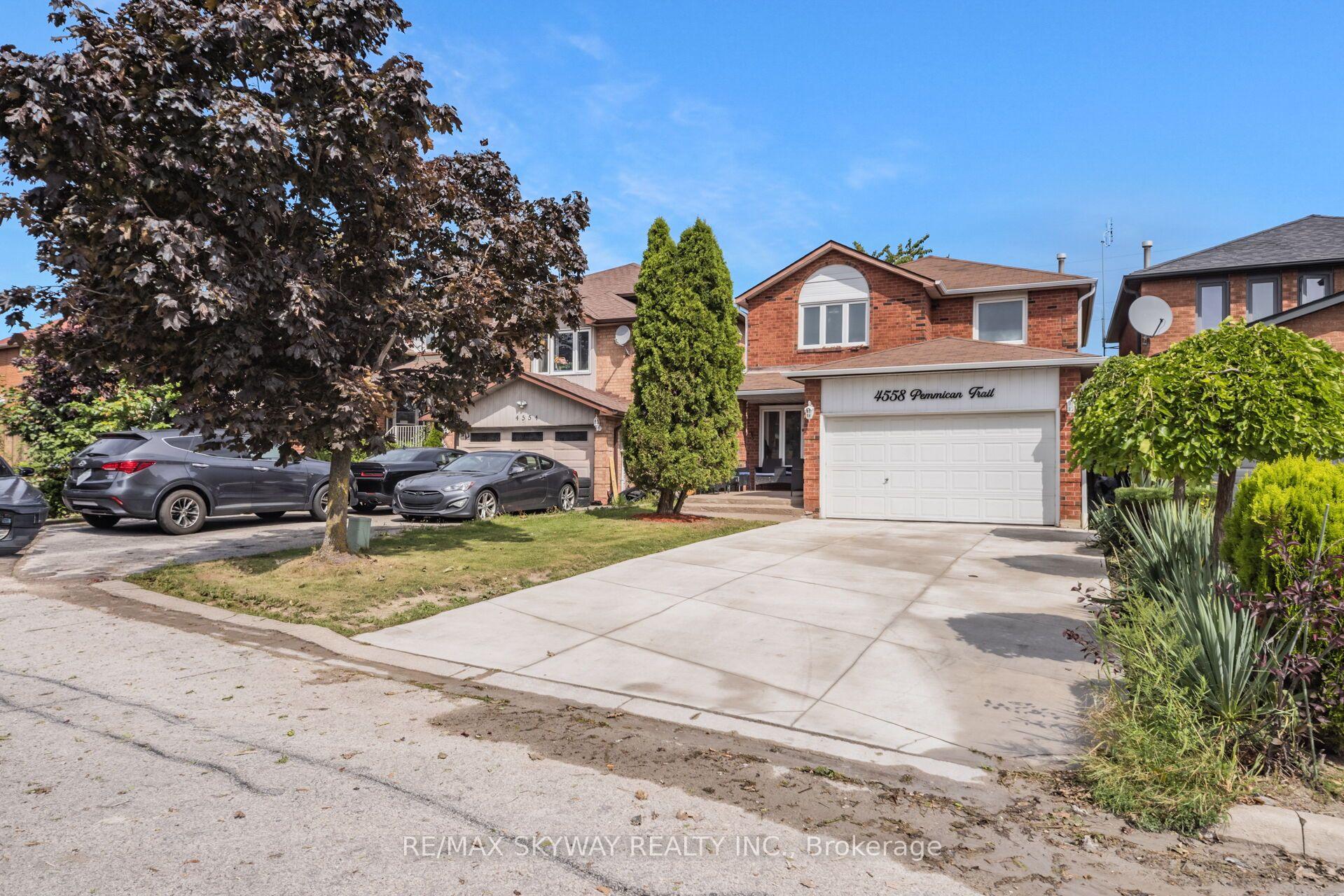 Photo 2 of 4558 Pemmican Trail, Mississauga, Hurontario — HOMEH