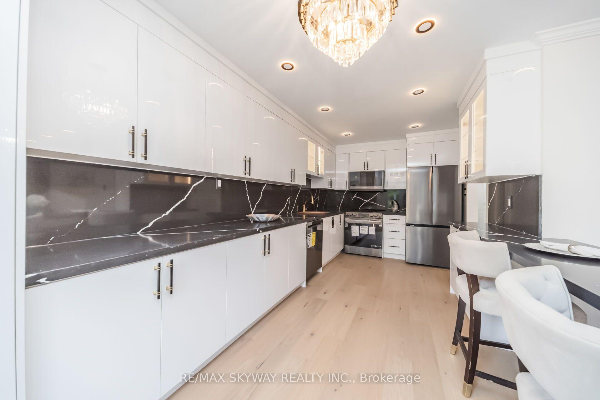 Photo 16 of 4558 Pemmican Trail, Mississauga, Hurontario — HOMEH