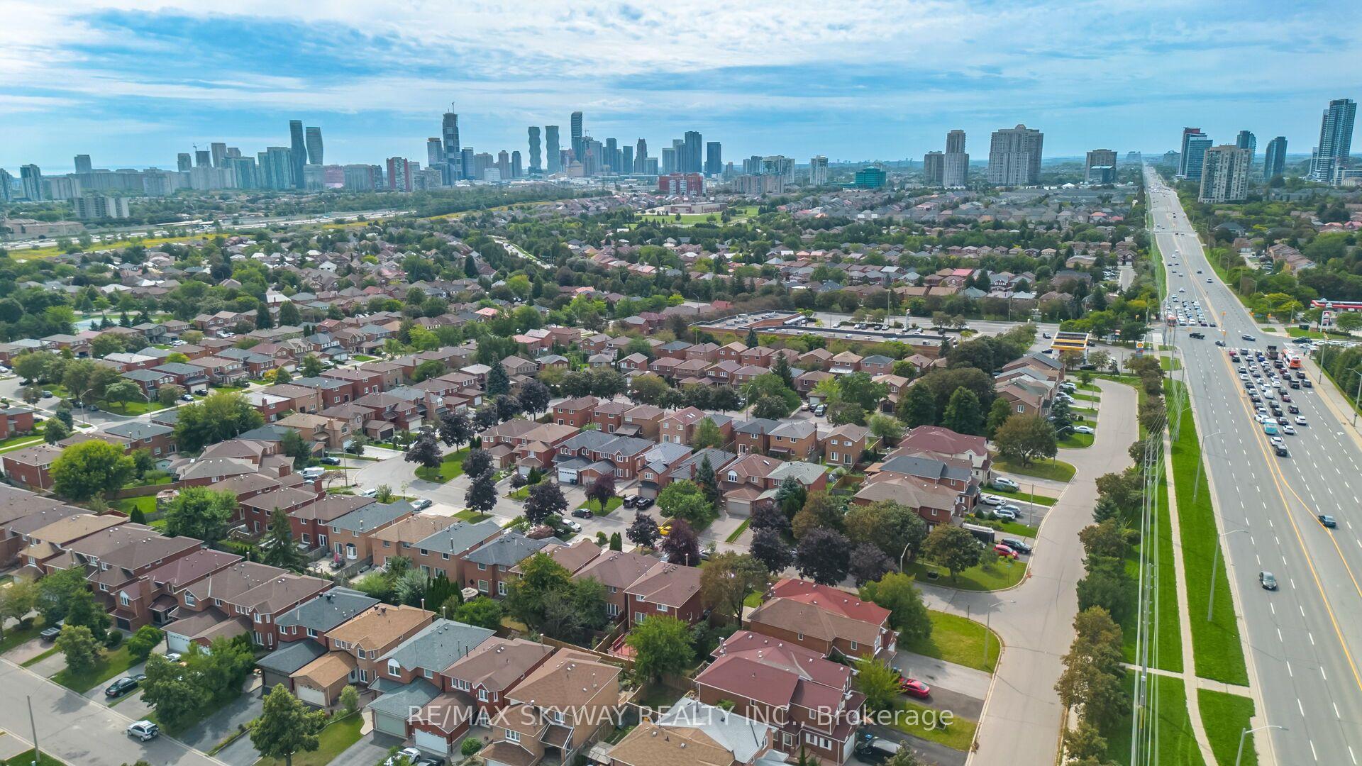 Photo 50 of 4558 Pemmican Trail, Mississauga, Hurontario — HOMEH