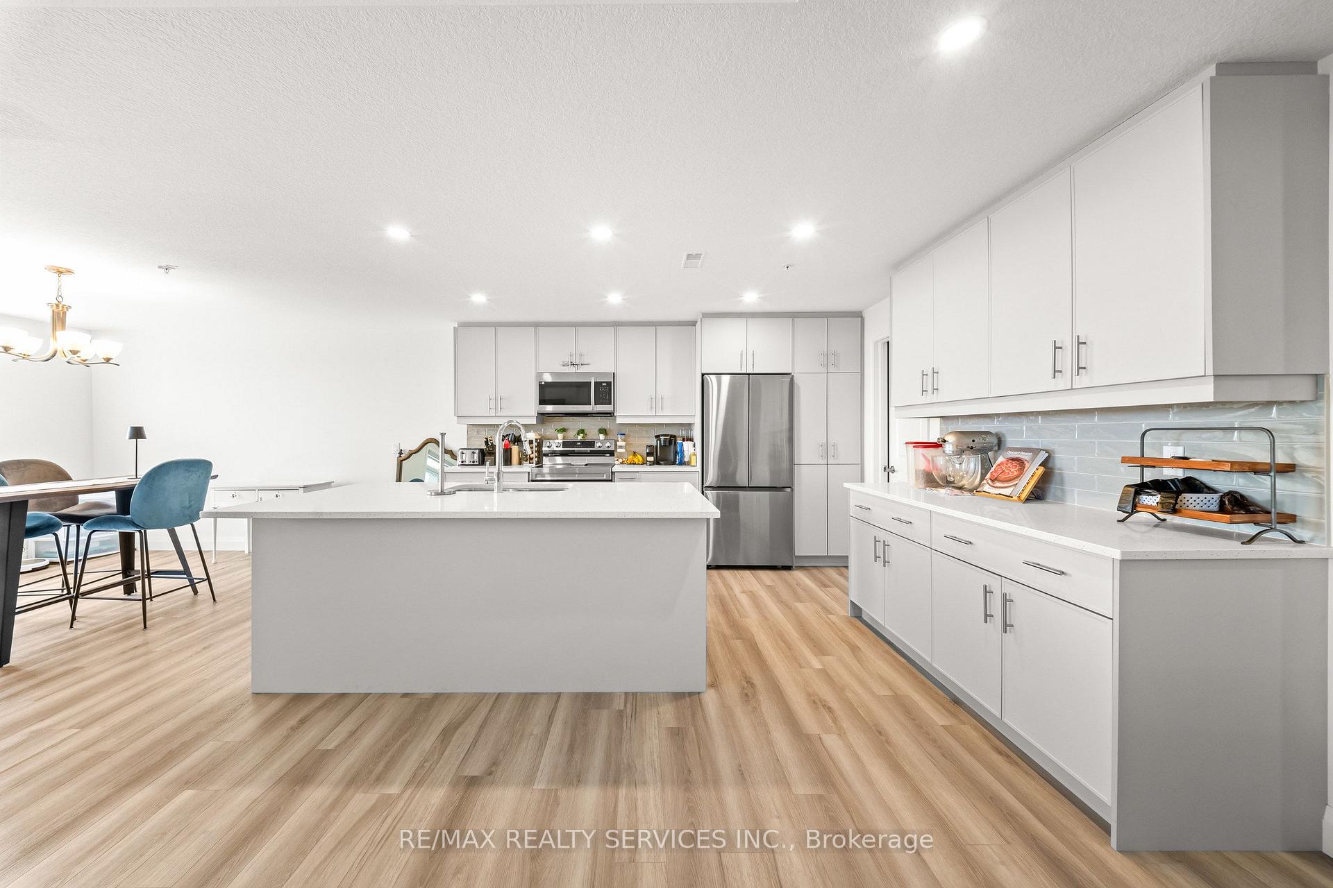 Photo 11 of Unit 304, 99B Farley Road, Centre Wellington, Fergus — HOMEH
