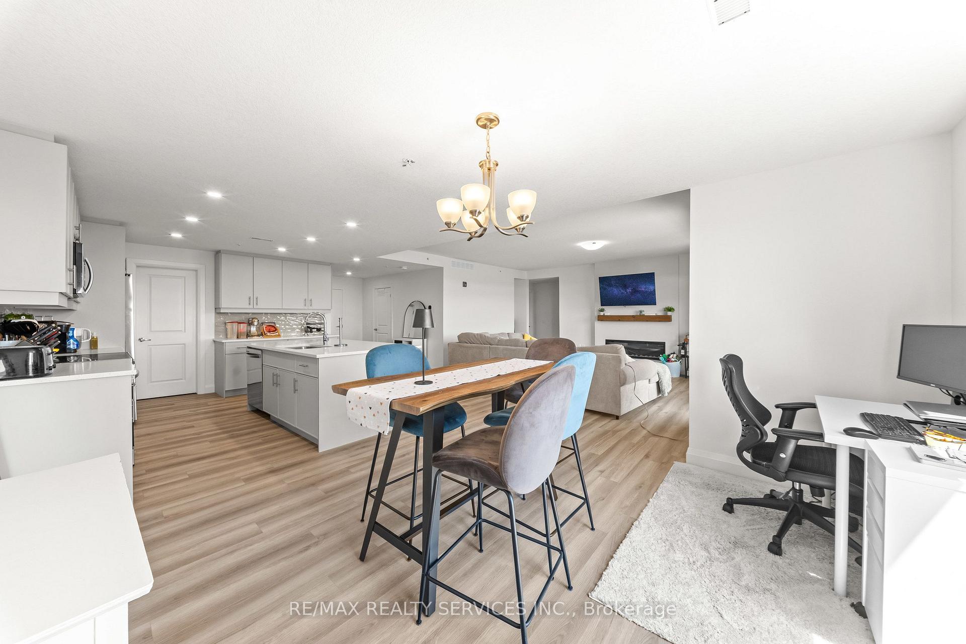 Photo 14 of Unit 304, 99B Farley Road, Centre Wellington, Fergus — HOMEH