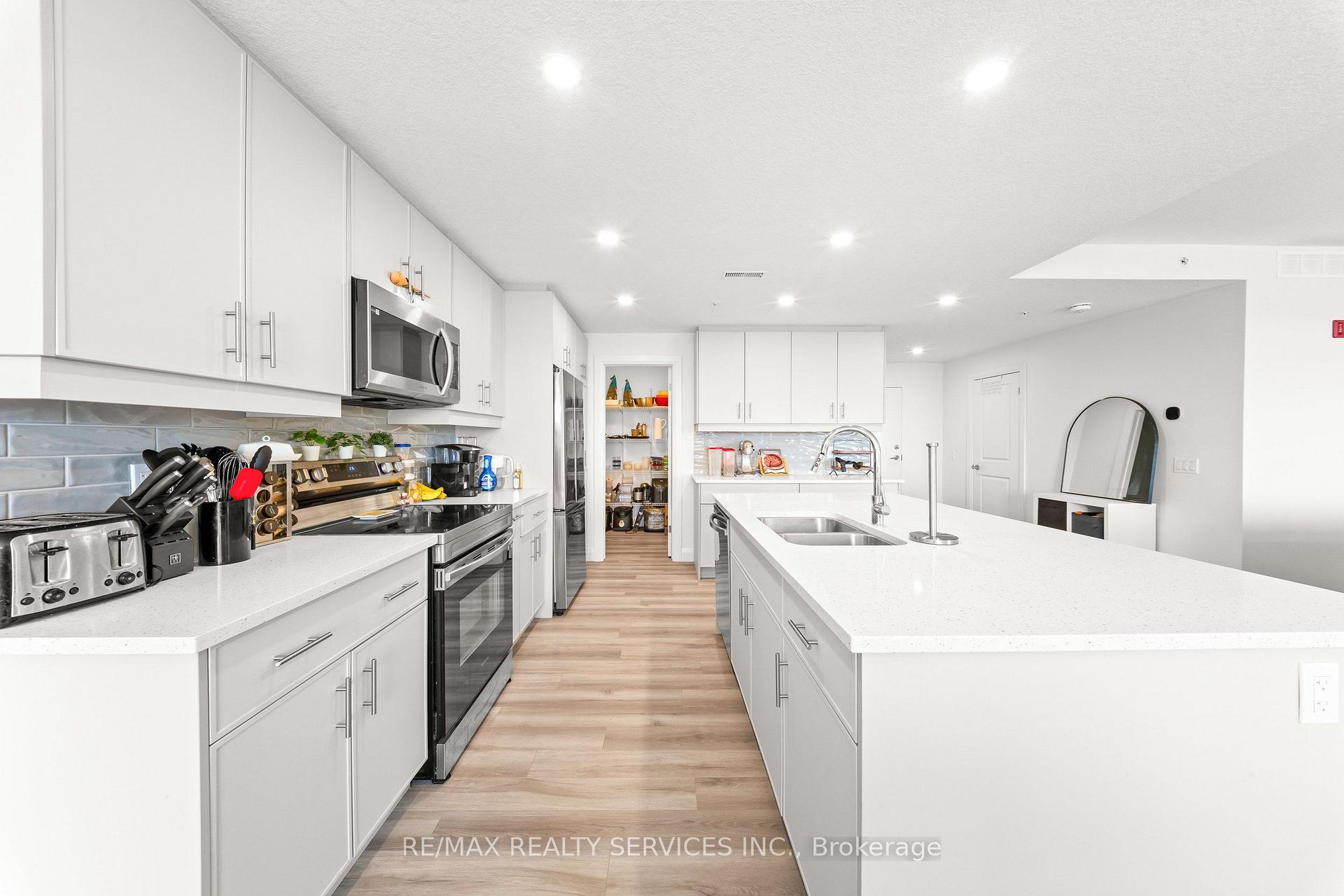 Photo 15 of Unit 304, 99B Farley Road, Centre Wellington, Fergus — HOMEH