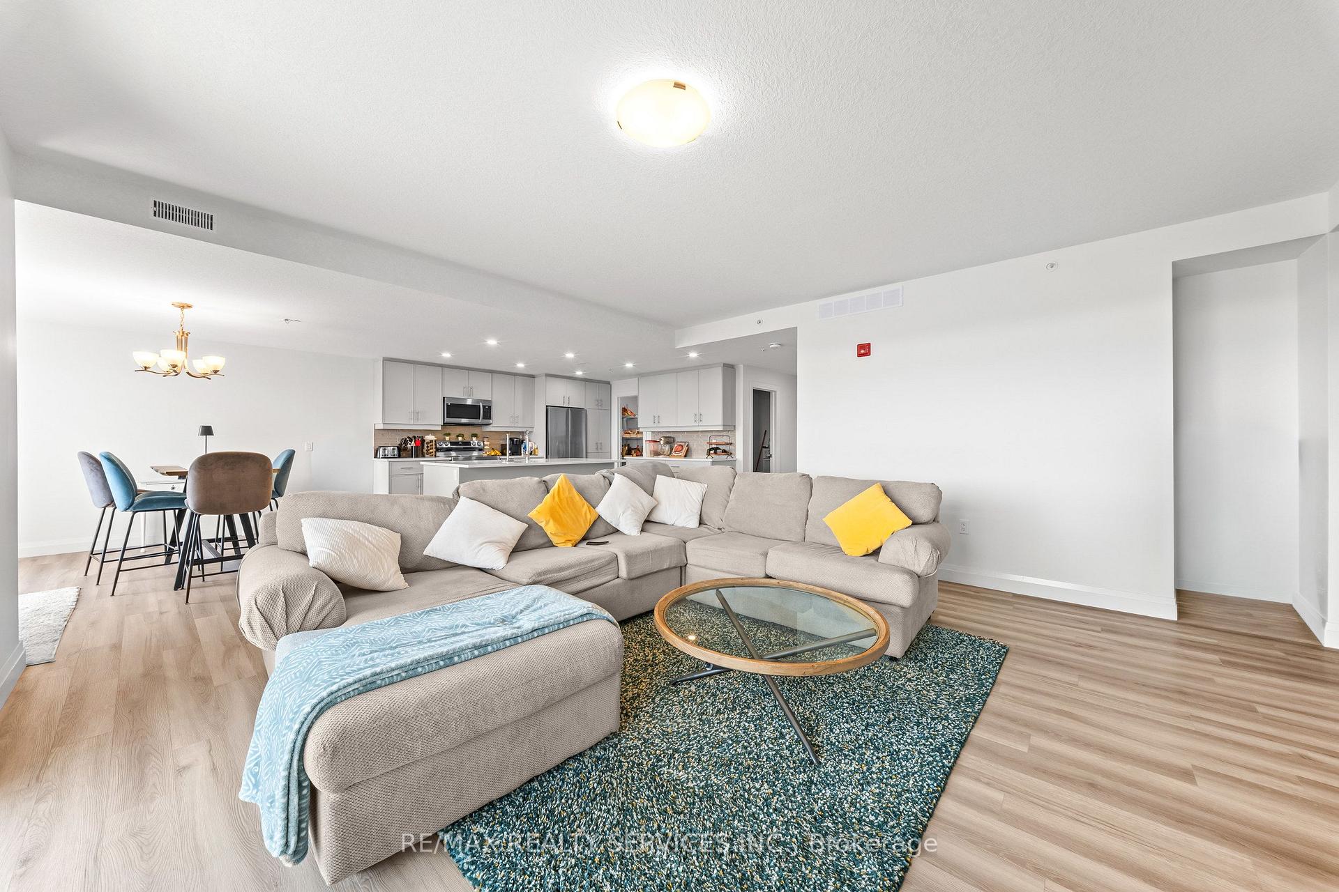 Photo 21 of Unit 304, 99B Farley Road, Centre Wellington, Fergus — HOMEH