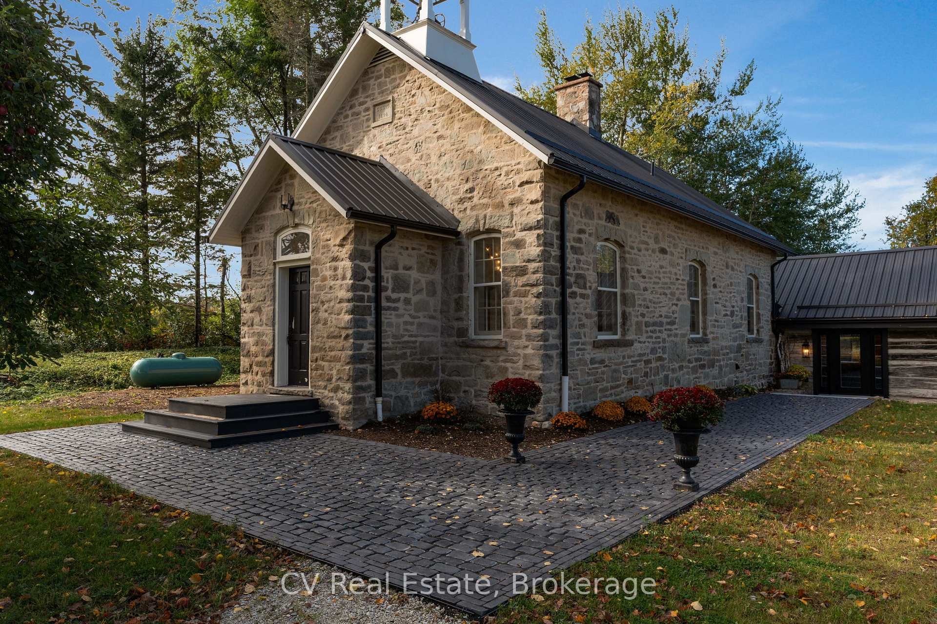 Photo of 1174 10 Nottawasaga Concession