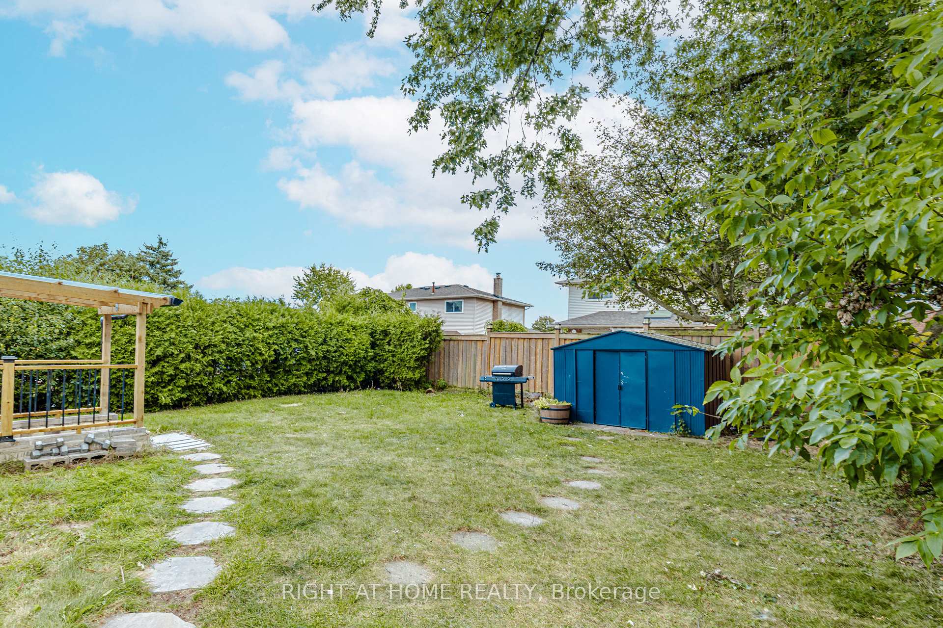 Photo 46 of 2358 Arnold Crescent, Burlington, Brant Hills — HOMEH